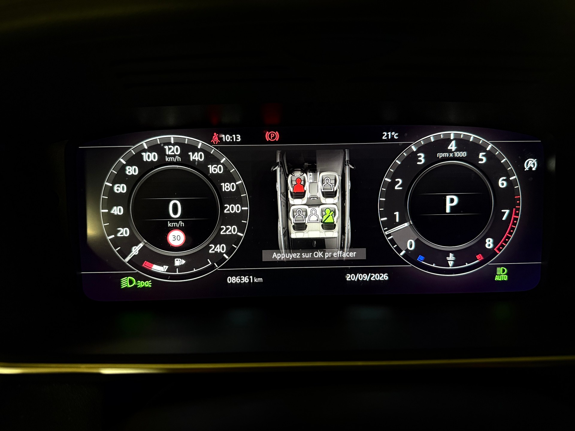 LAND ROVER 3.0 V6 SC HSE-image-9