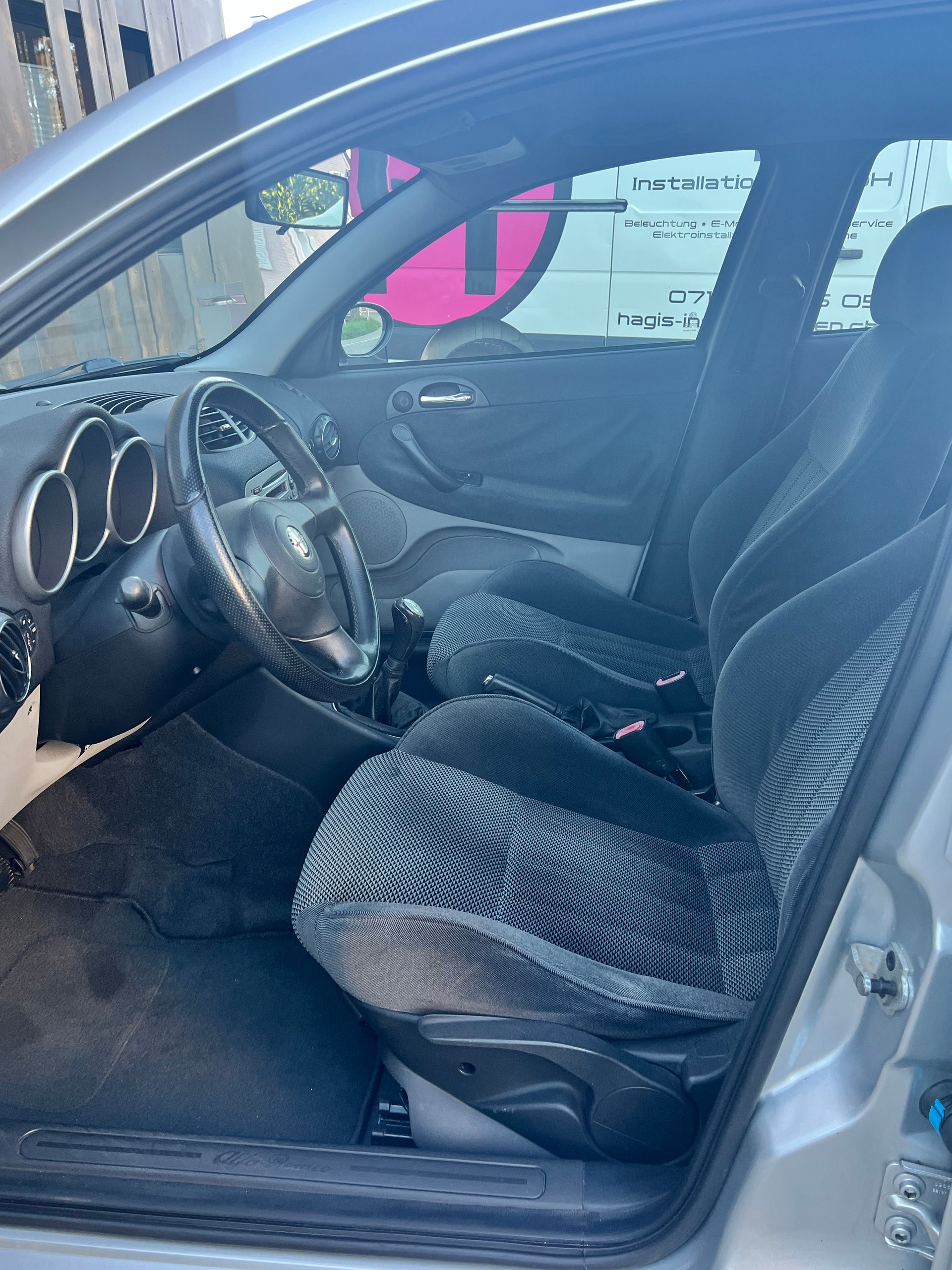 ALFA ROMEO 147 1.6 TS 16V Progression-image-10