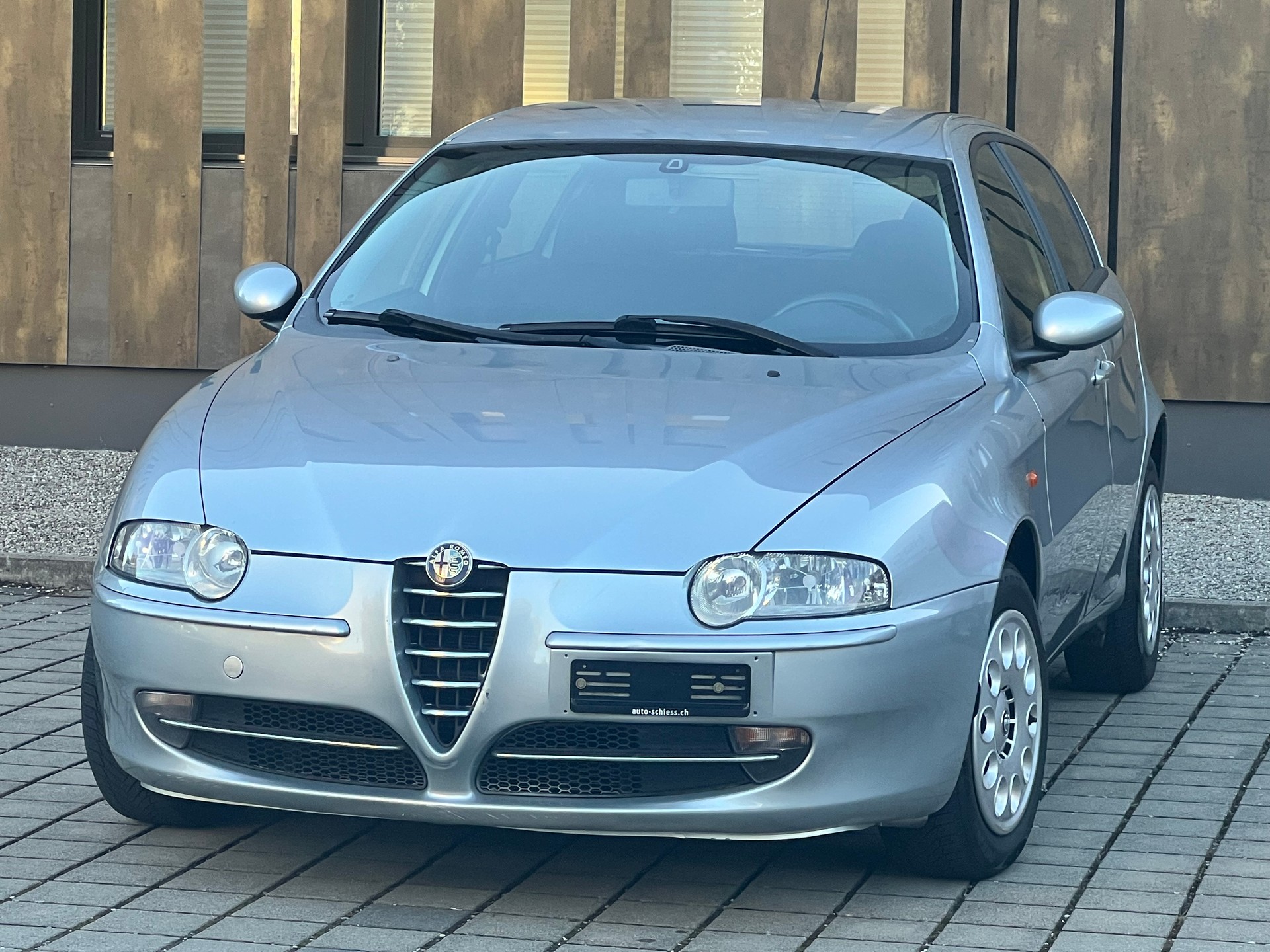 ALFA ROMEO 147 1.6 TS 16V Progression-image-0
