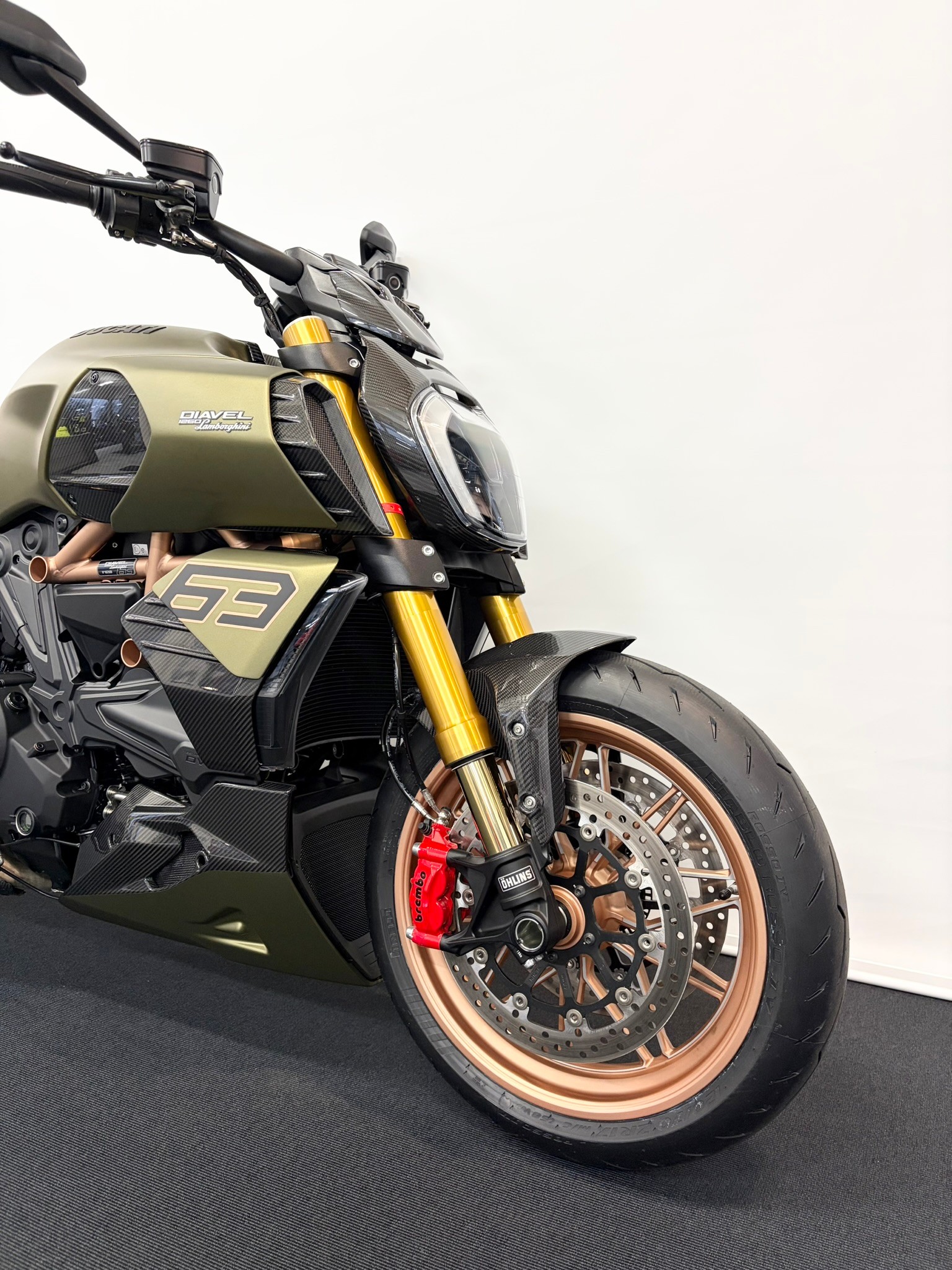 DUCATI Diavel 1260 S-showroom-element-2