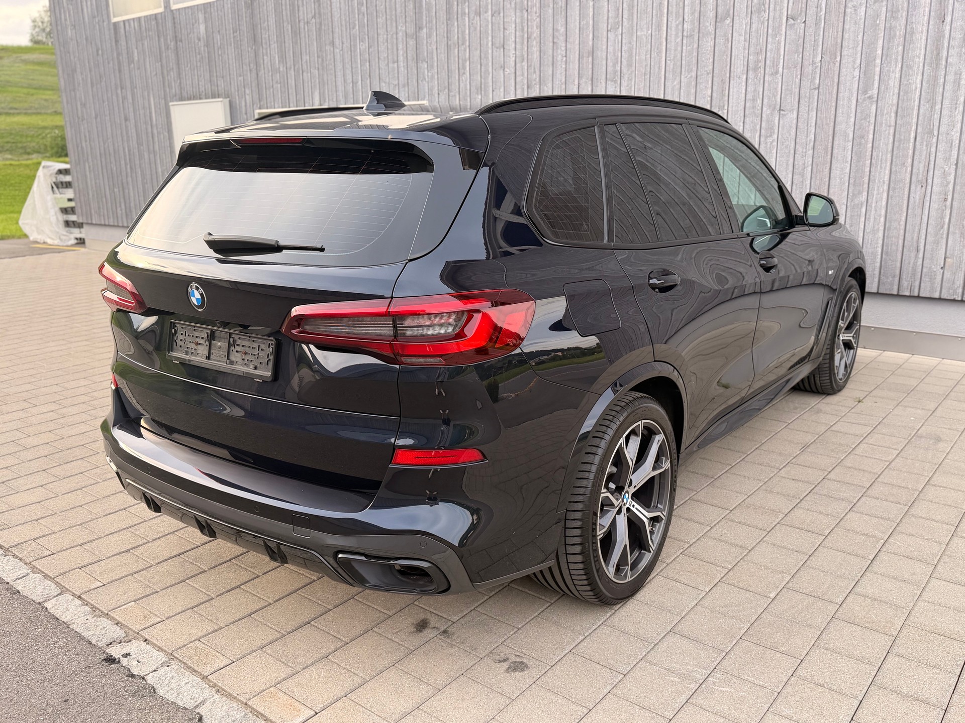 BMW X5 45e xDrive M-Sport-image-4