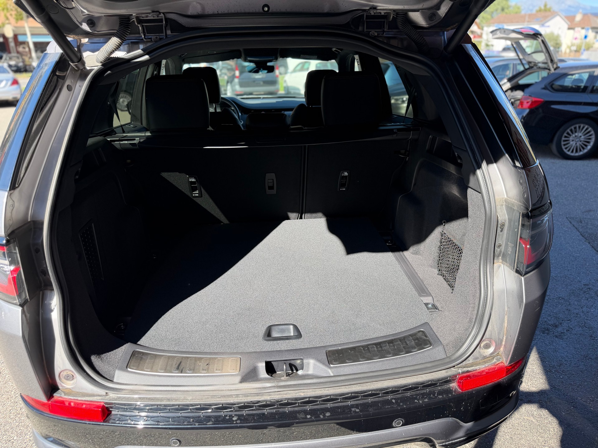 LAND ROVER Discovery Sport P200 2.0 Si4 MHEV S AT9-image-19
