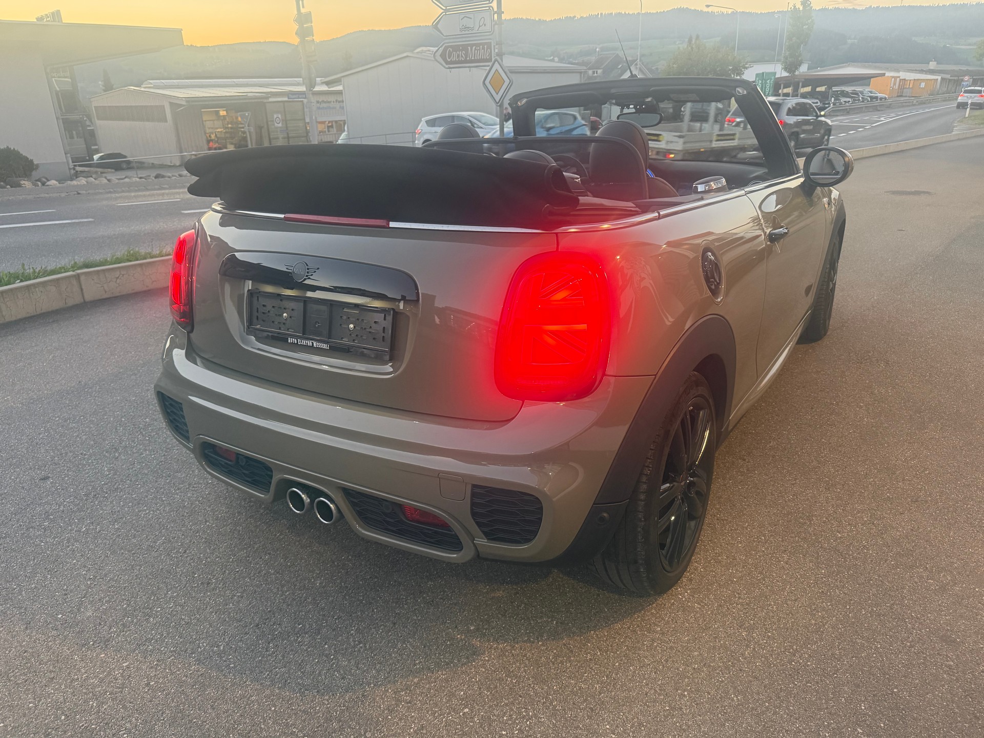 MINI Cooper S Brighton Cabriolet DKG-image-2