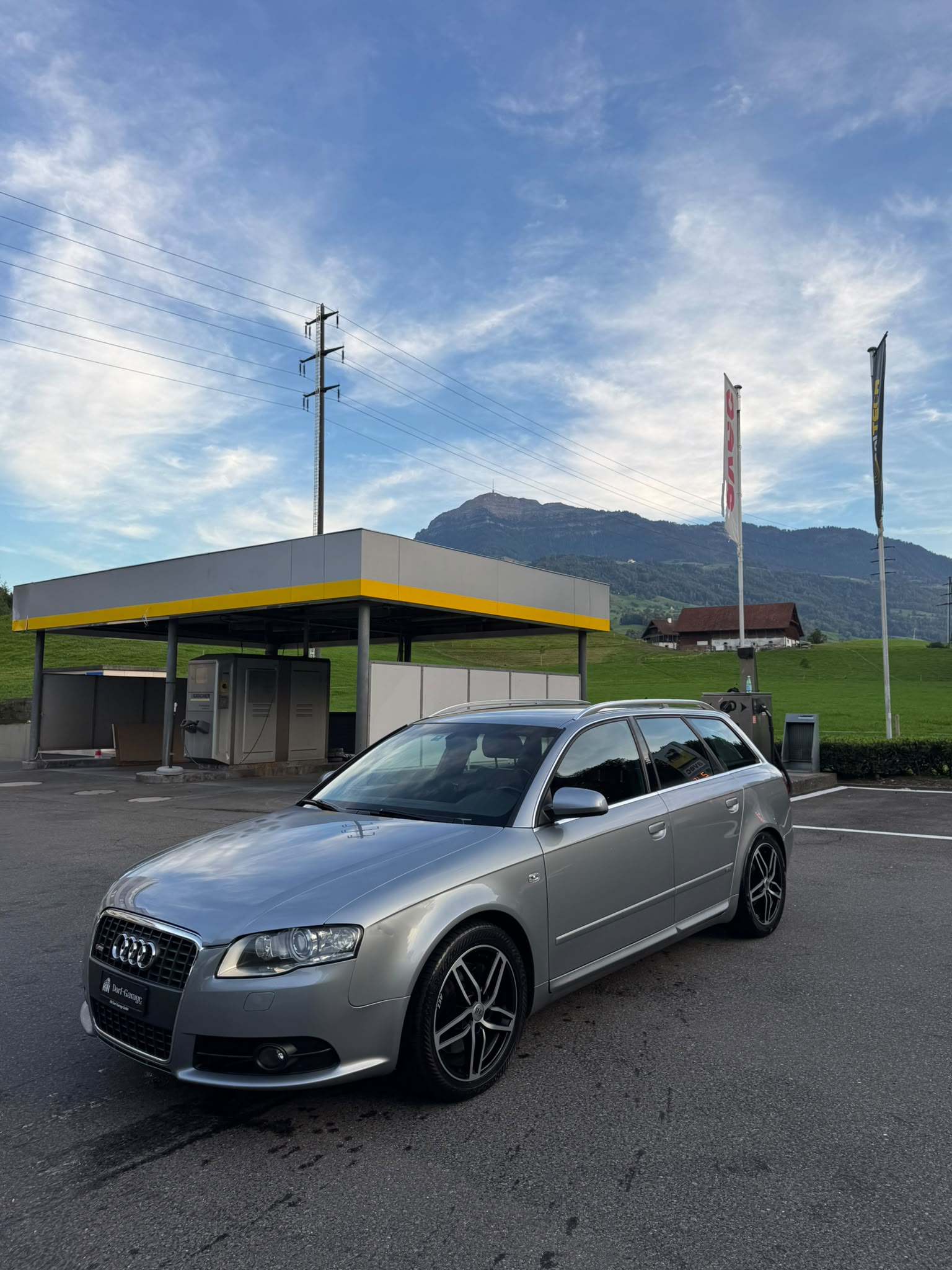 AUDI A4 Avant 3.0 V6 TDI quattro-image-2