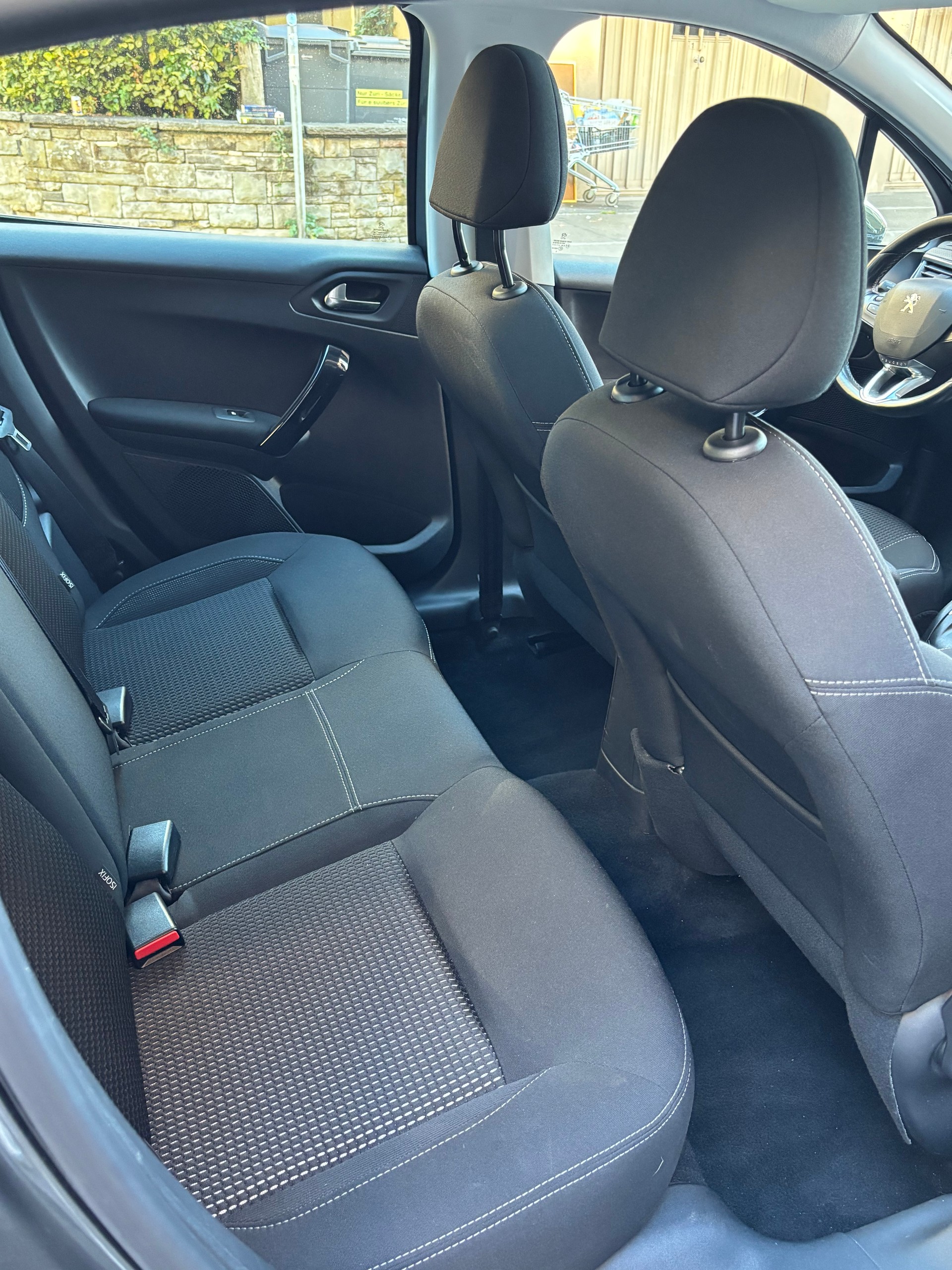 PEUGEOT 1.2 PureTech Allure S/S-image-3
