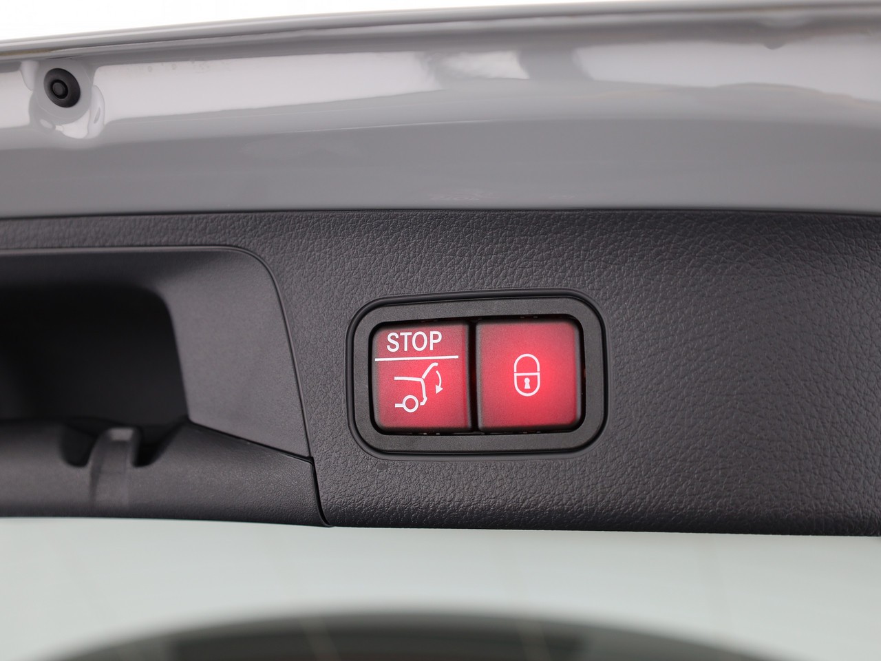 MERCEDES-BENZ GLA 200 7G-DCT-image-20