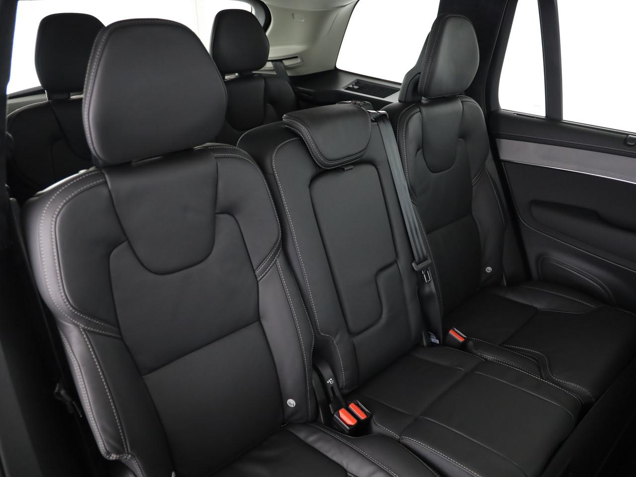 VOLVO XC90 2.0 T8 TE Black Edition AWD-image-11