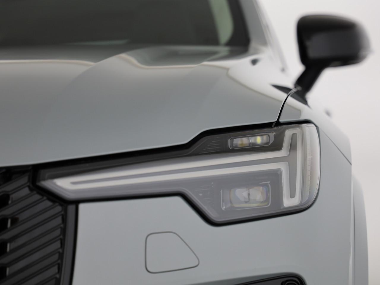 VOLVO XC90 2.0 T8 TE Black Edition AWD-image-5