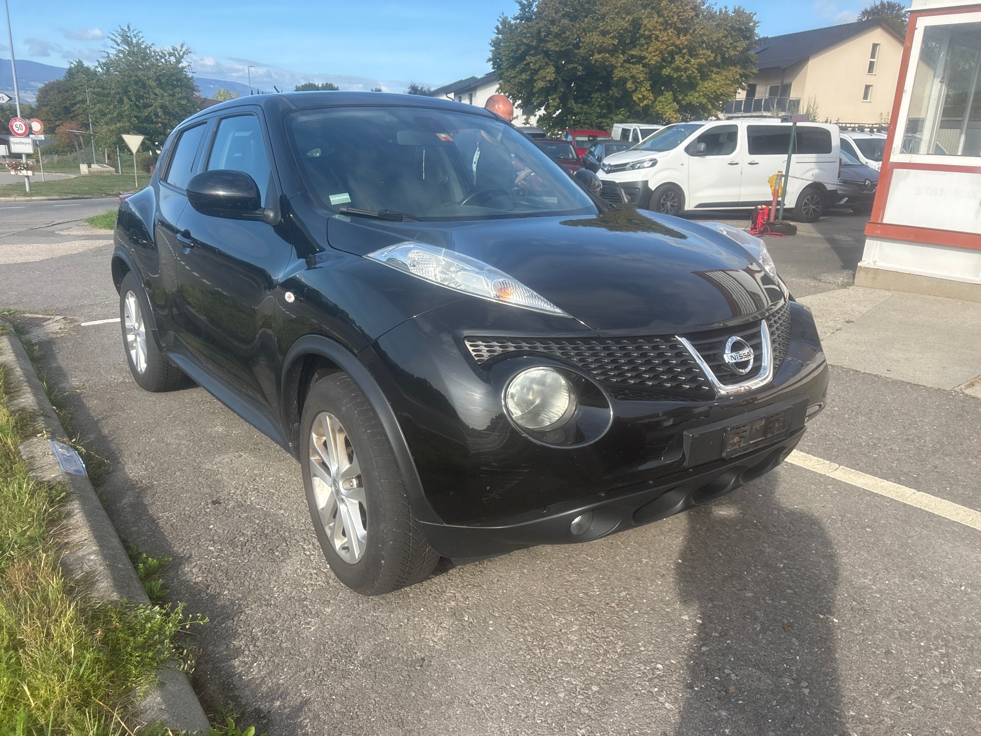 NISSAN Juke 1.6 DIG-T tekna-image-5
