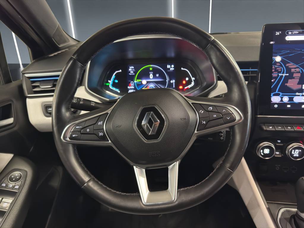 RENAULT Clio 1.6 E-Tech Edition One-image-14