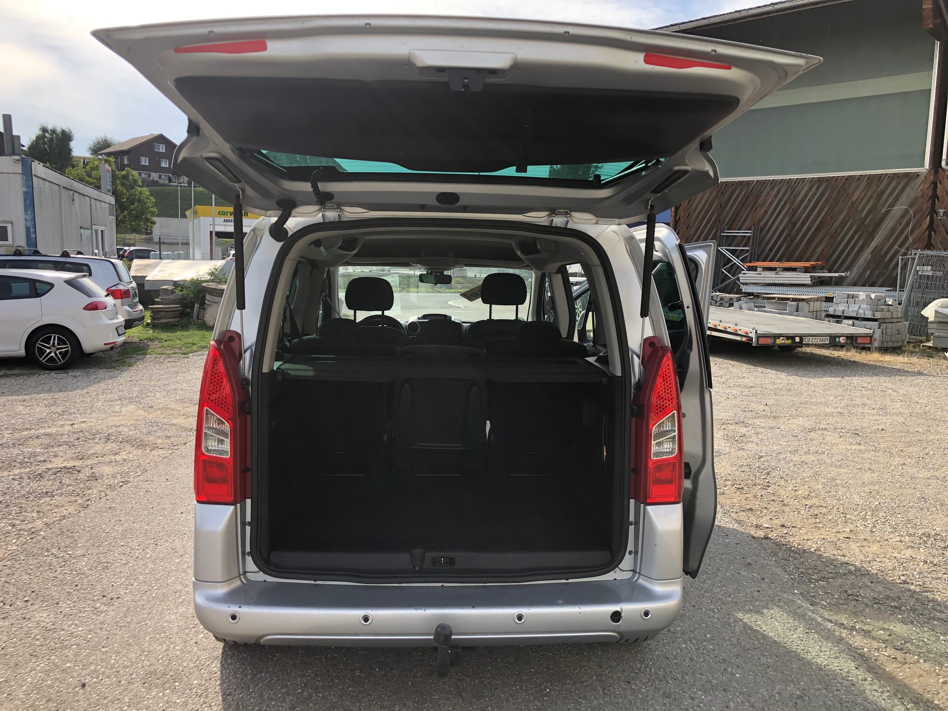 PEUGEOT Partner 1.6 HDI Trendy Clim-image-8