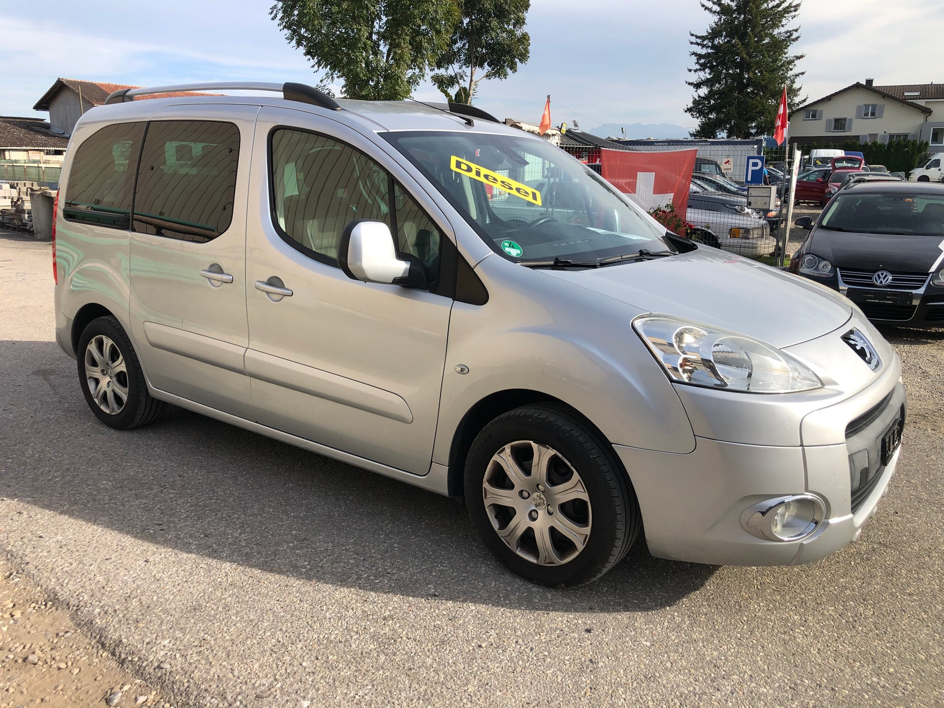 PEUGEOT Partner 1.6 HDI Trendy Clim-image-1