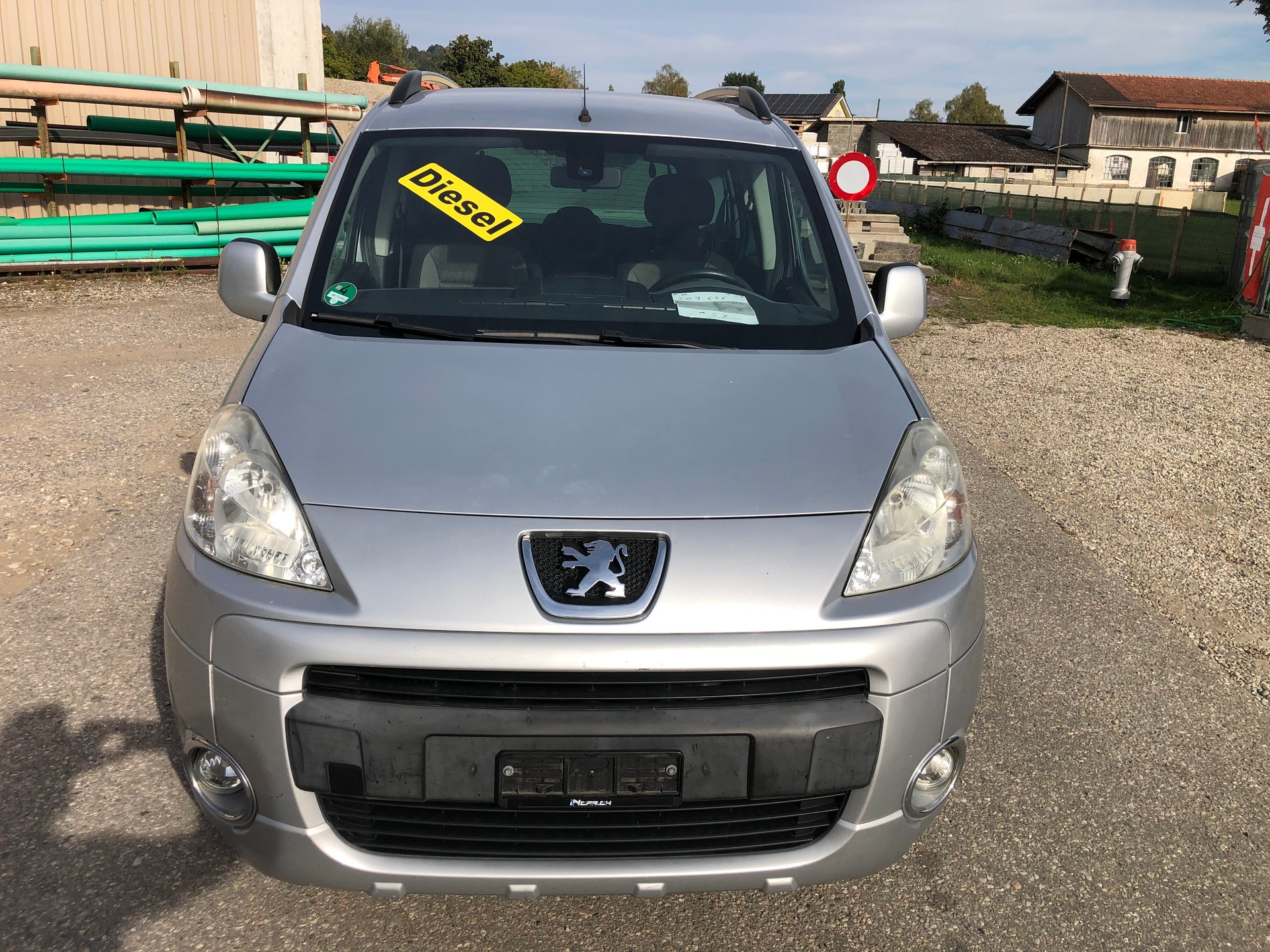 PEUGEOT Partner 1.6 HDI Trendy Clim-image-0