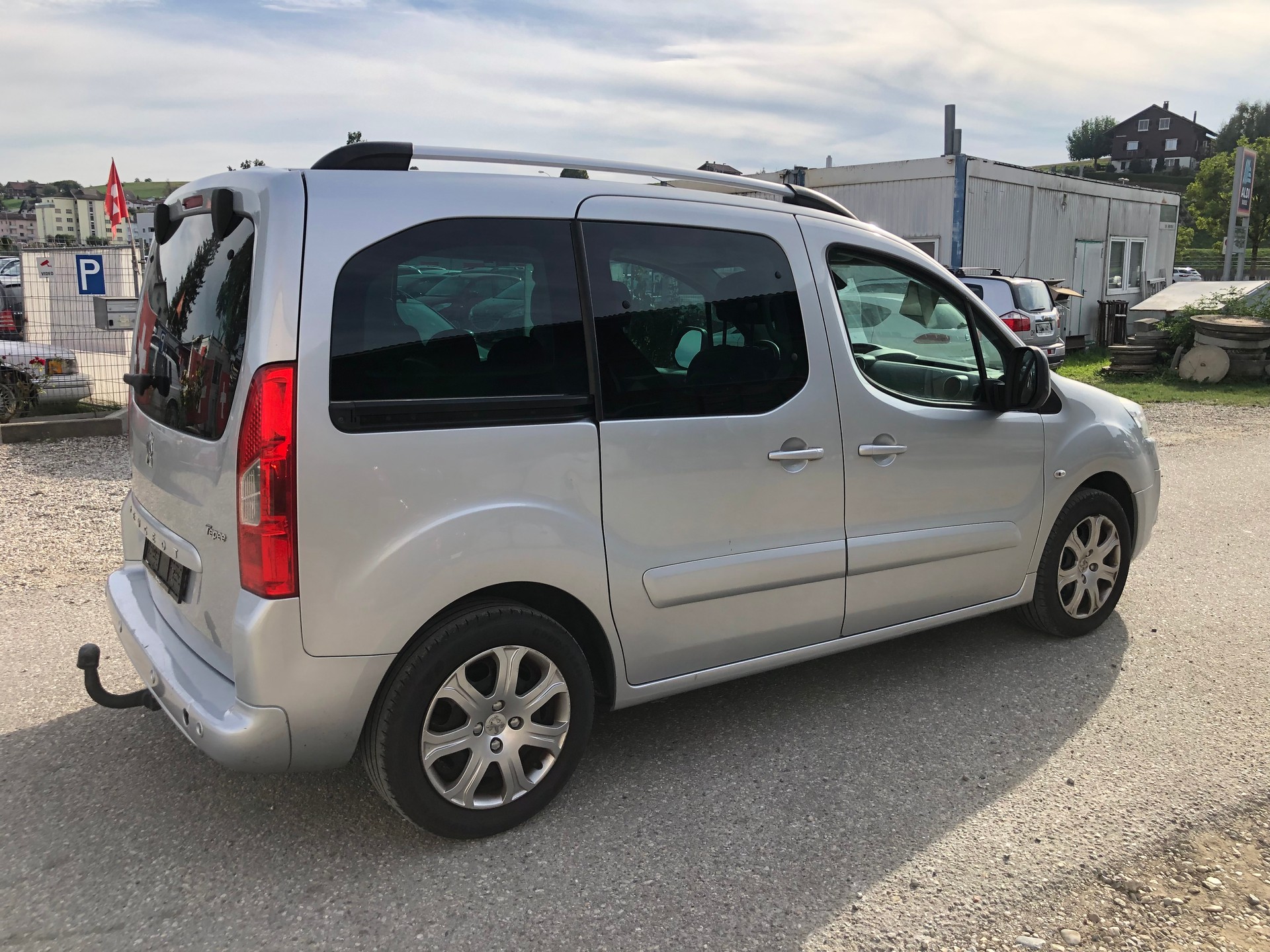 PEUGEOT Partner 1.6 HDI Trendy Clim-image-4