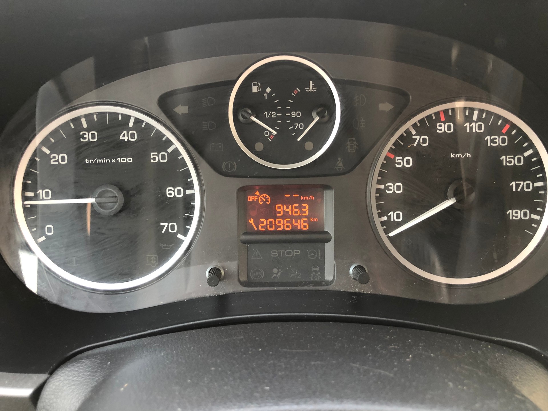 PEUGEOT Partner 1.6 HDI Trendy Clim-image-12