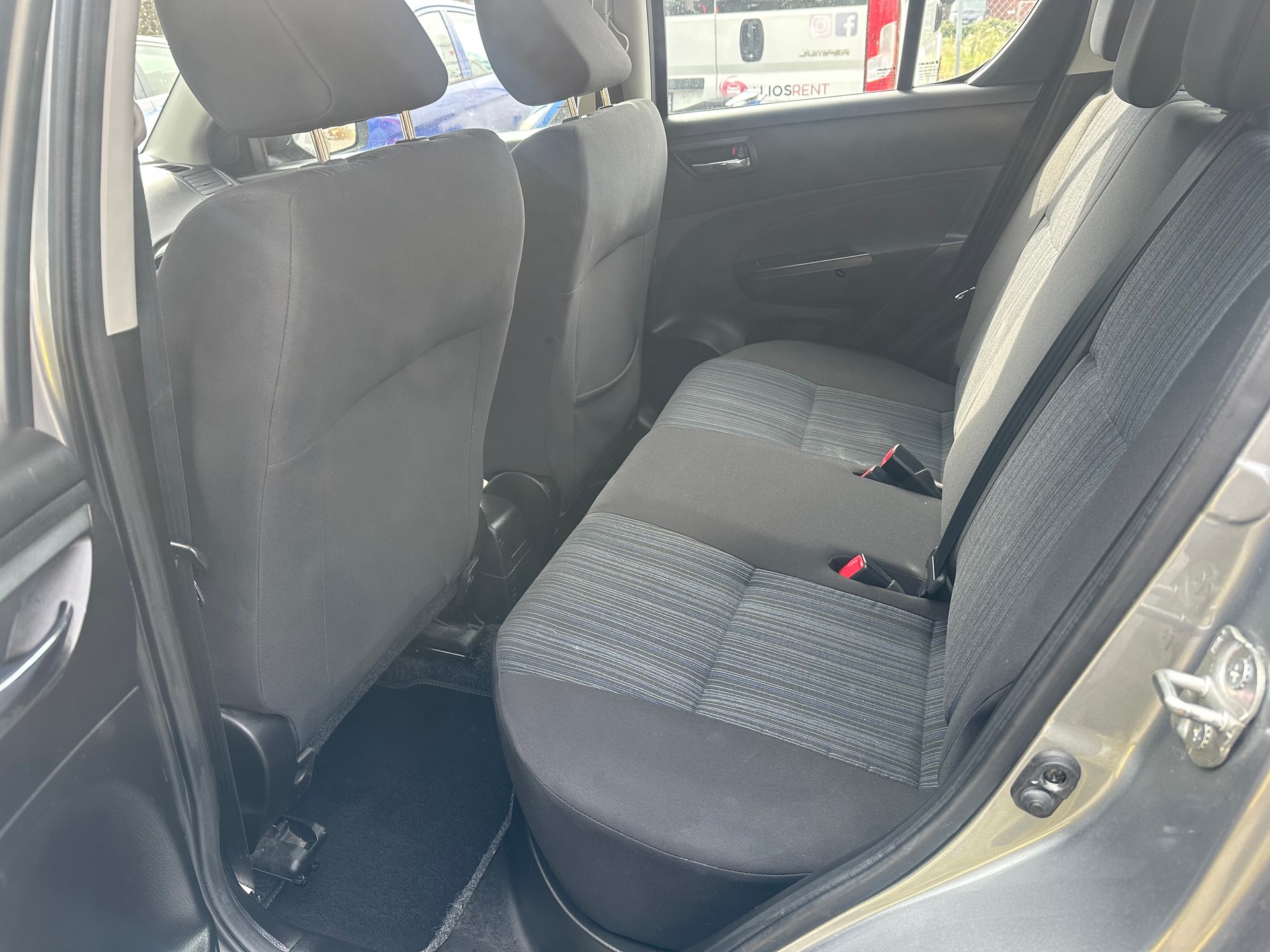 SUZUKI Swift 1.2i 16V Compact+ Automatic-image-7