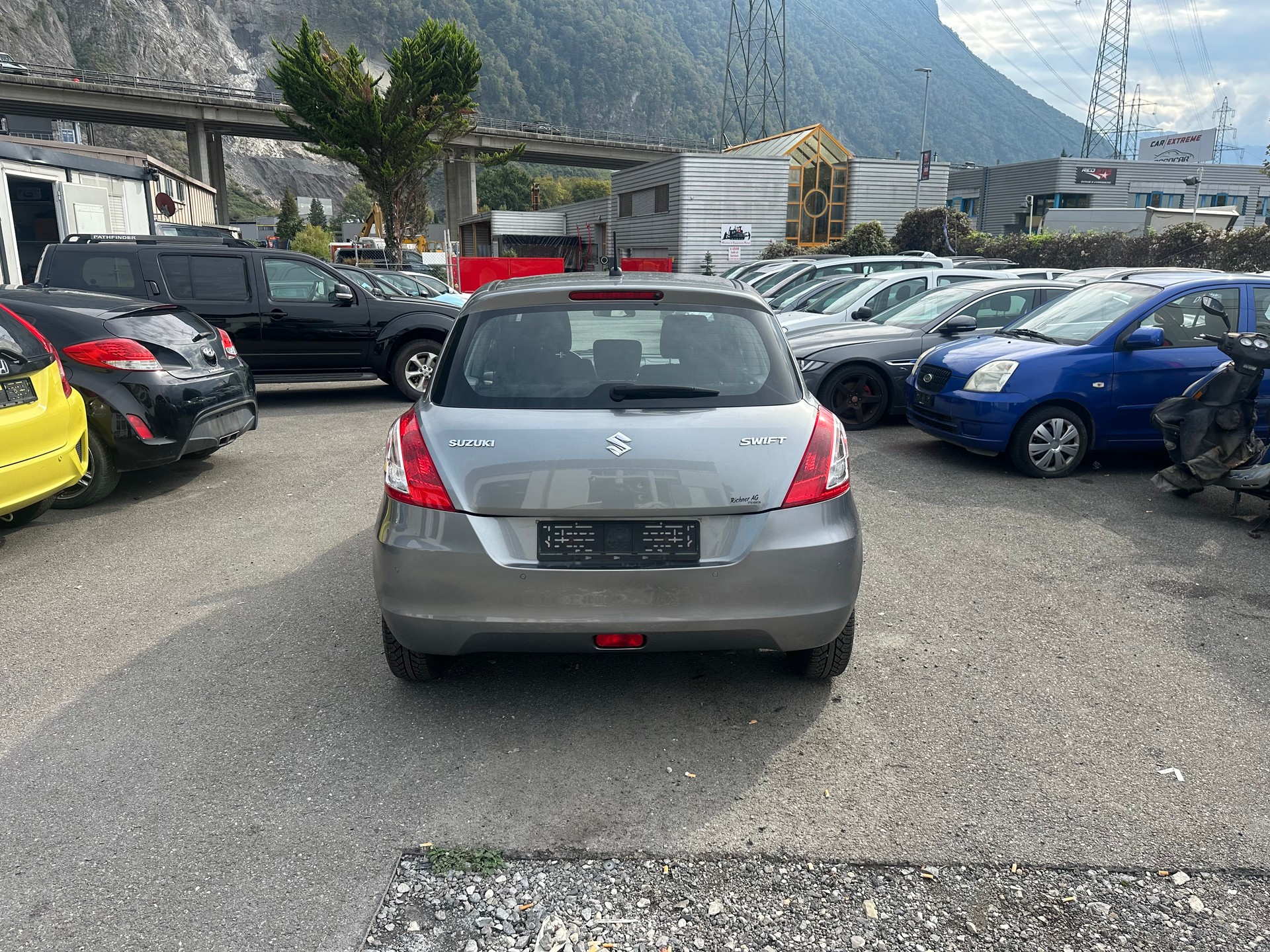 SUZUKI Swift 1.2i 16V Compact+ Automatic-image-3