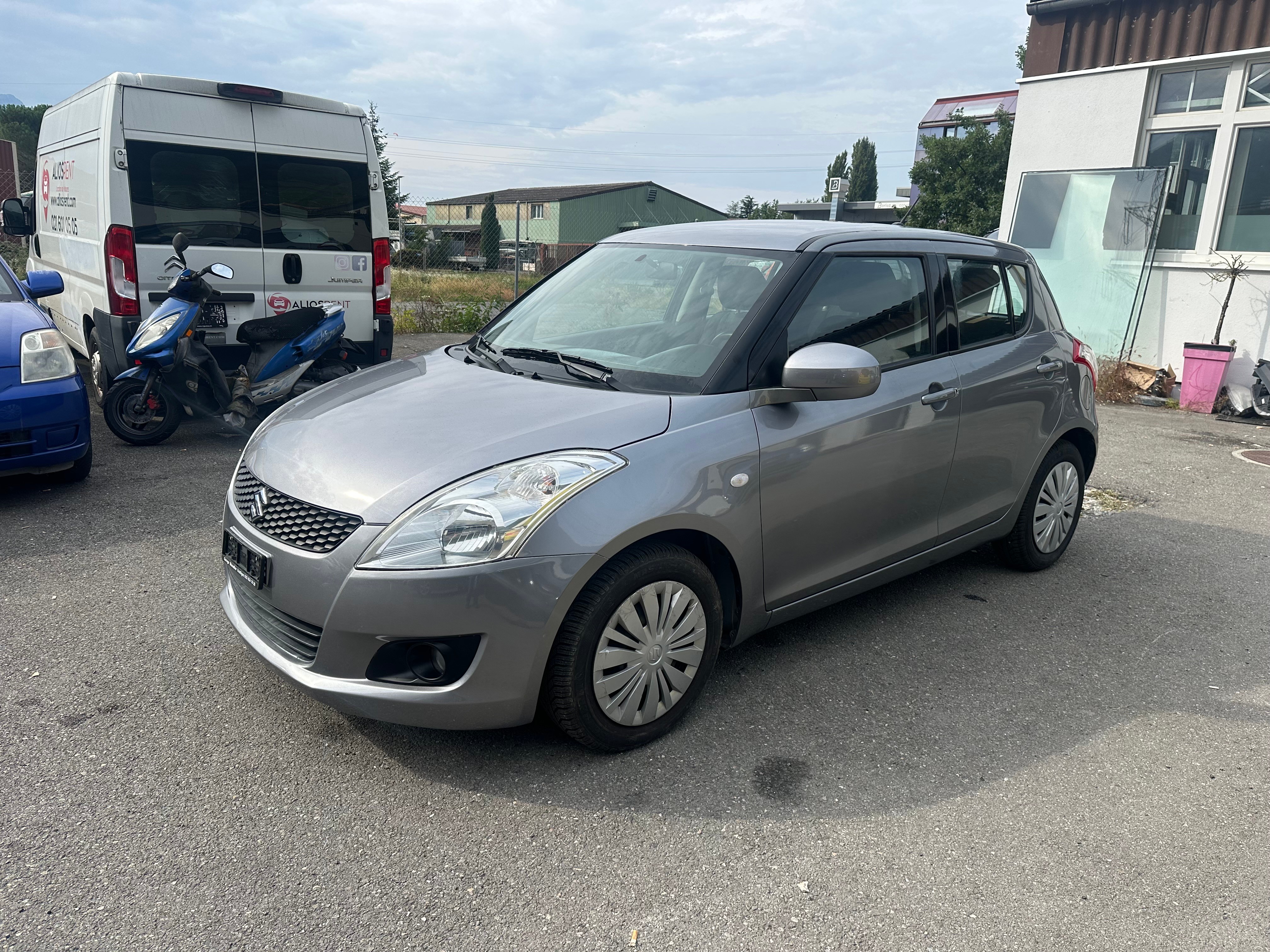 Car photo
