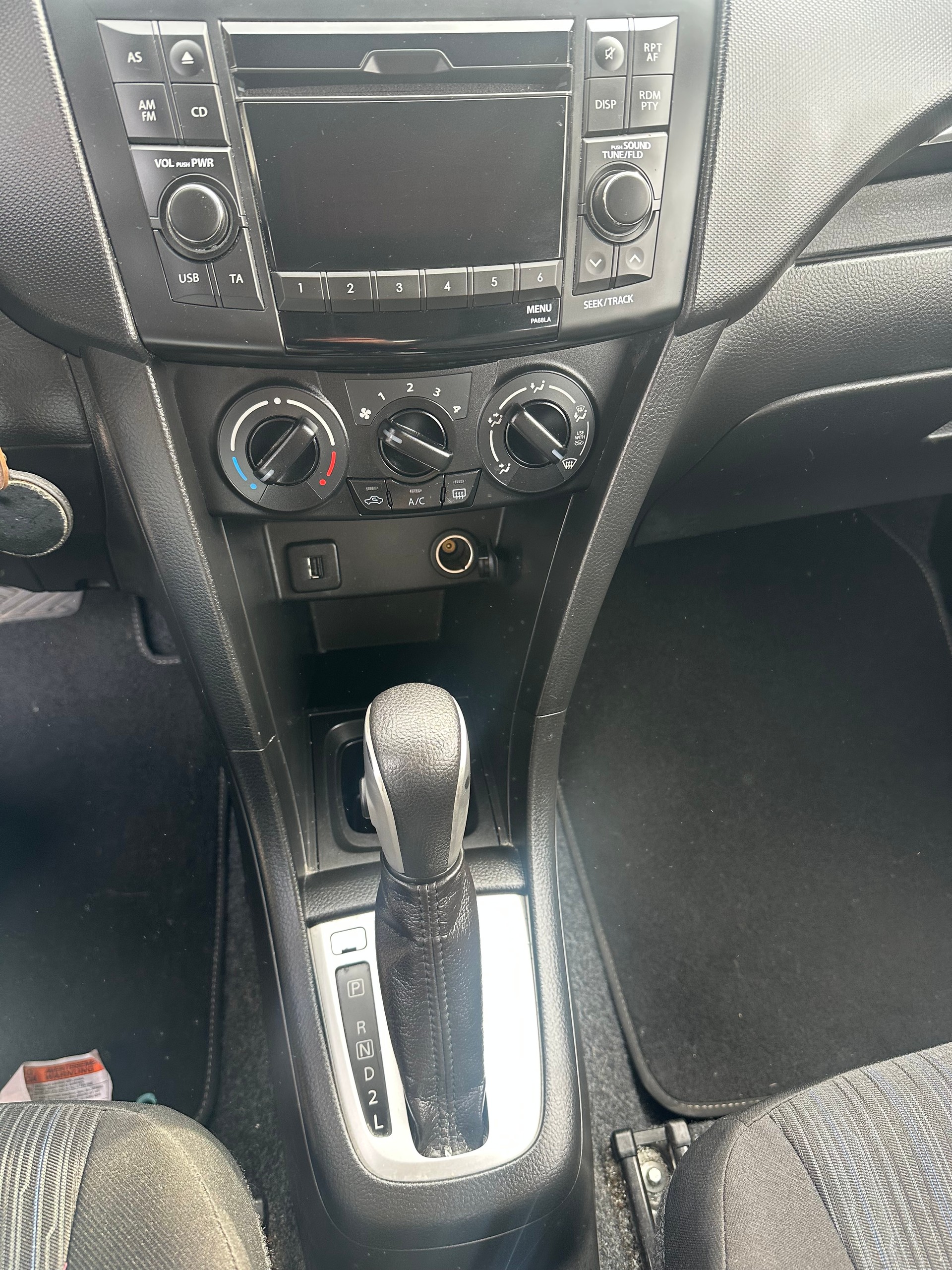 SUZUKI Swift 1.2i 16V Compact+ Automatic-image-9