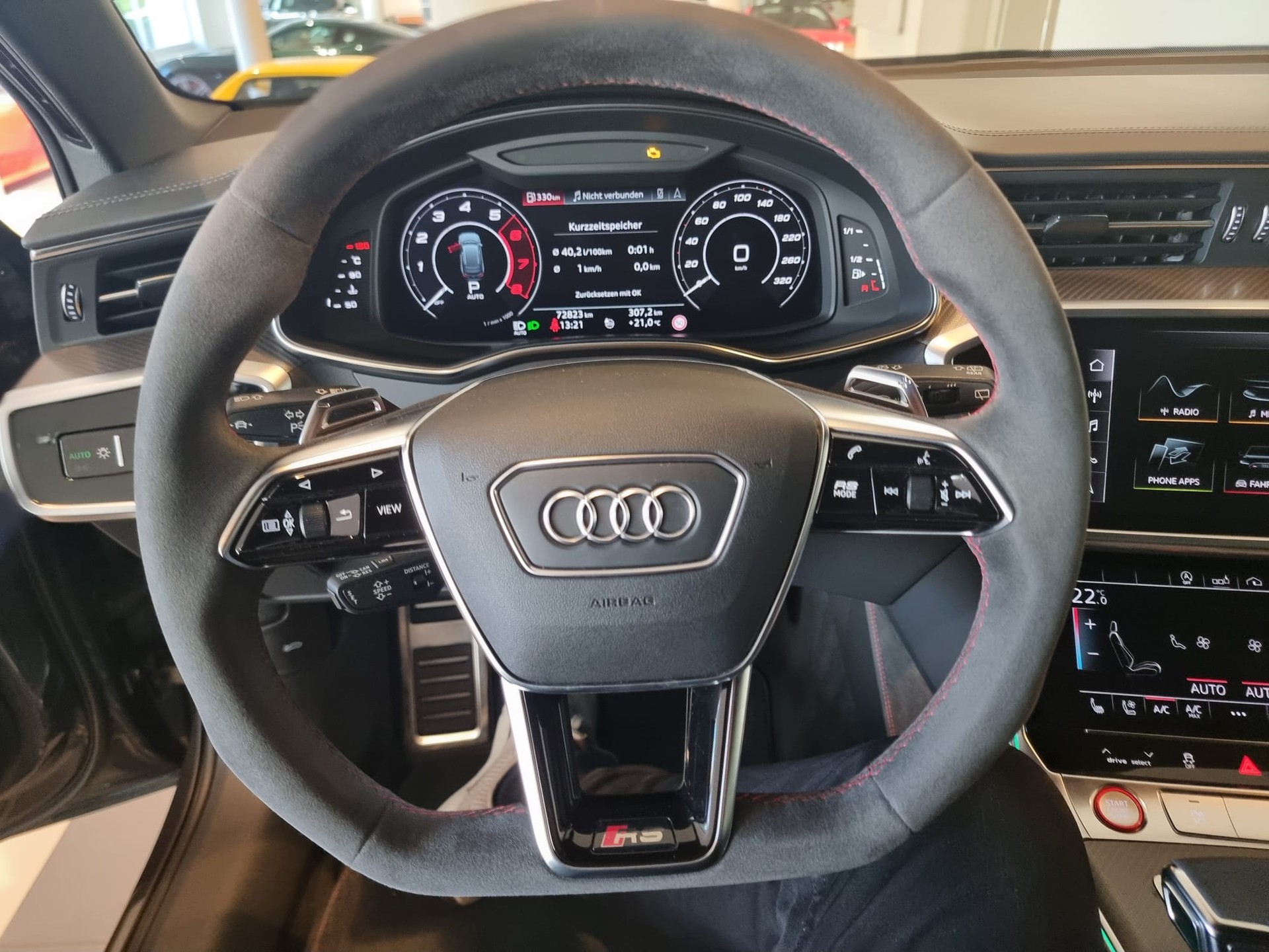 AUDI RS6 Avant 4.0 TFSI V8 quattro-image-11