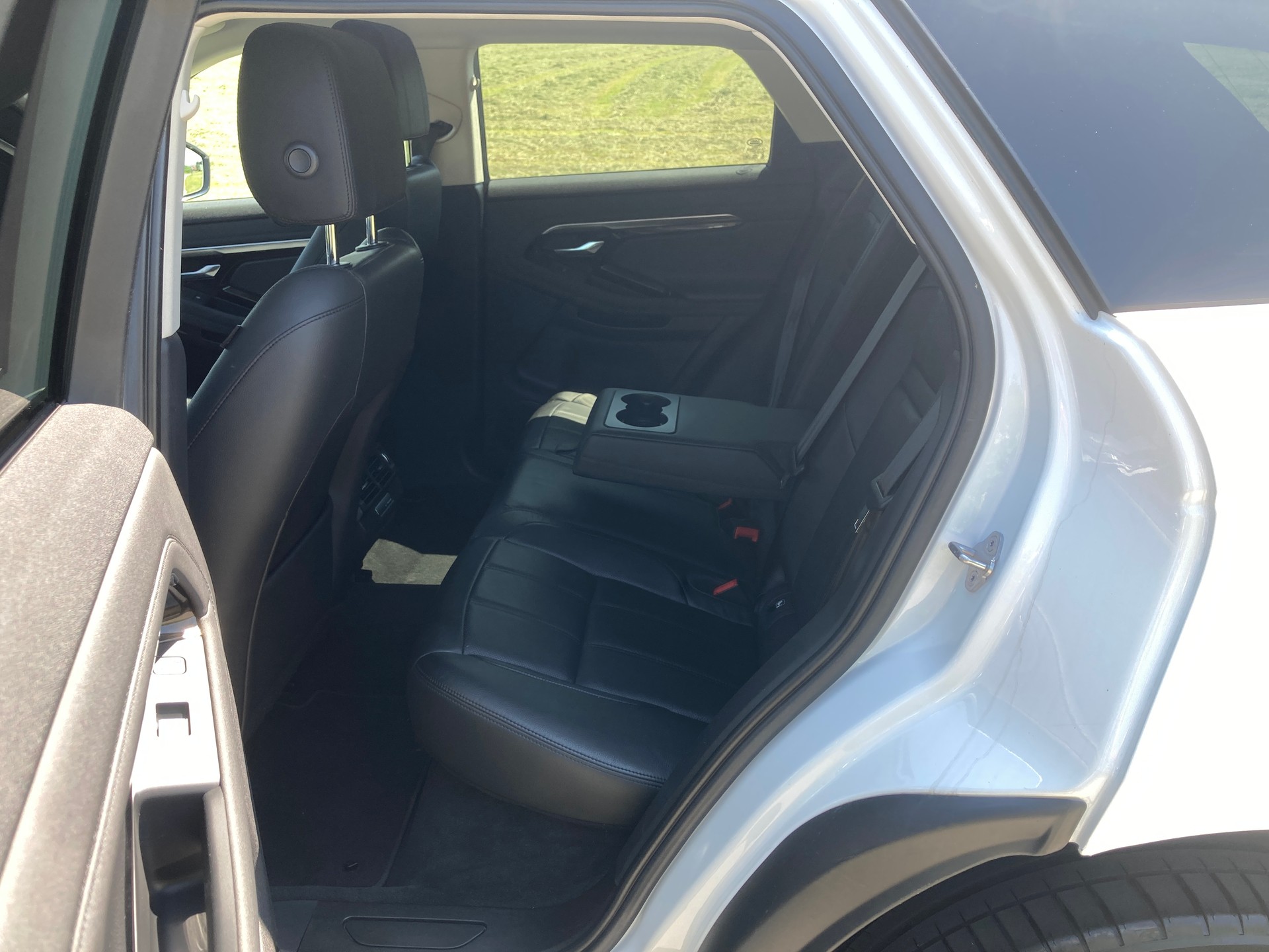 LAND ROVER Range Rover Evoque D 150 SE AT9-image-7