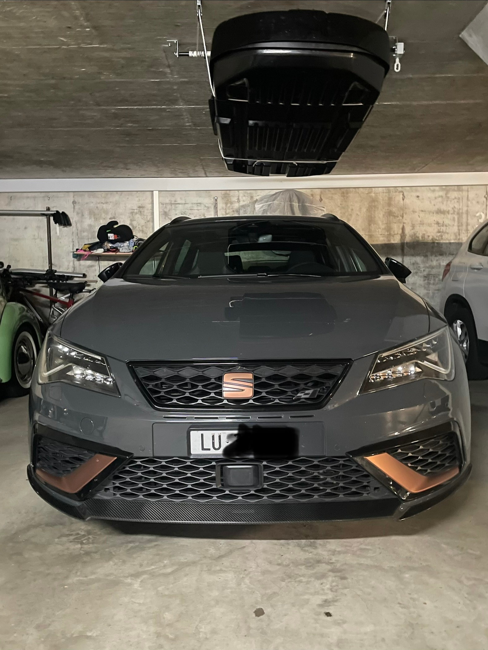 SEAT 2.0 TSI 300 Cupra R 4Drive DSG-image-11