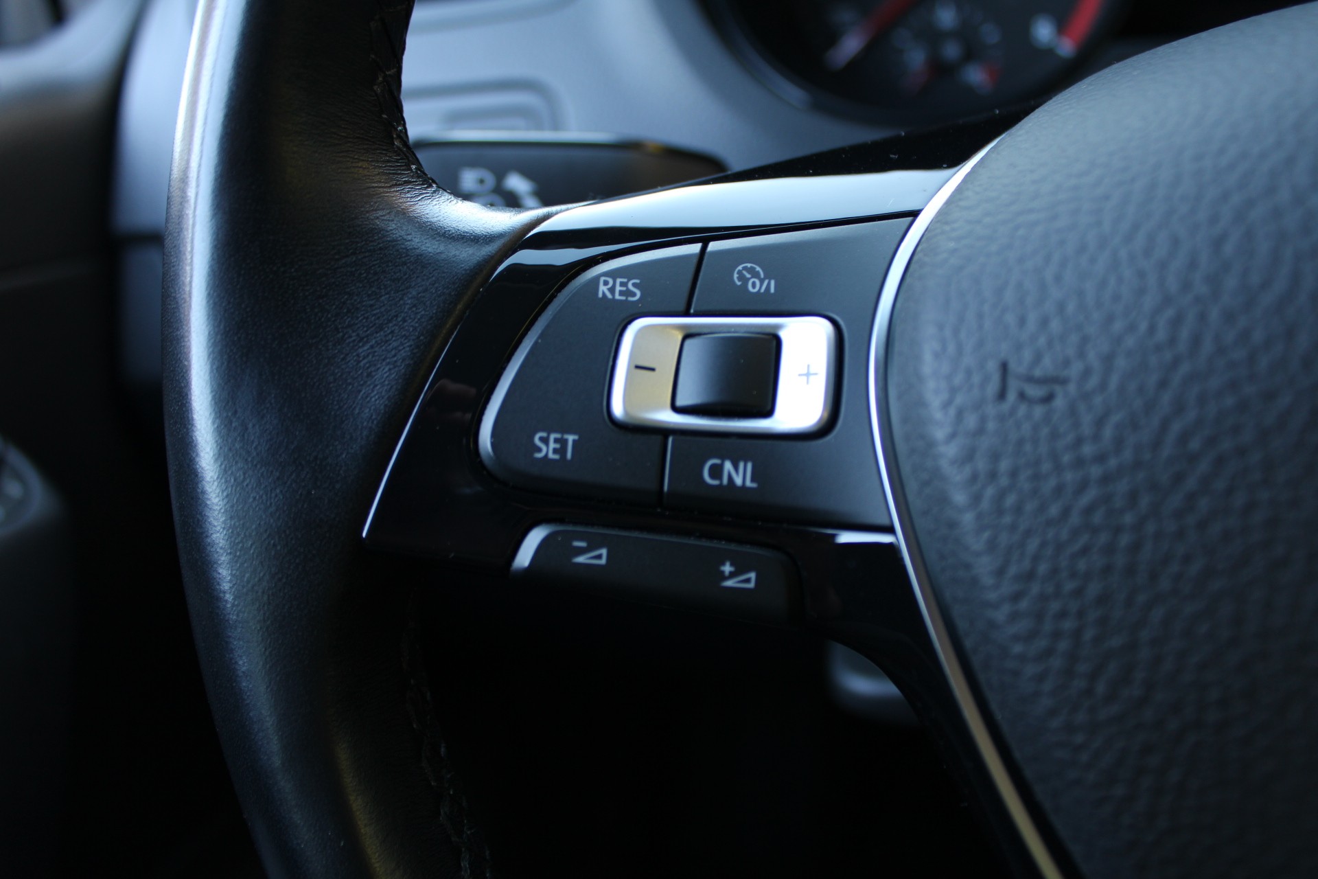 VW Polo 1.0 BMT Value-image-11