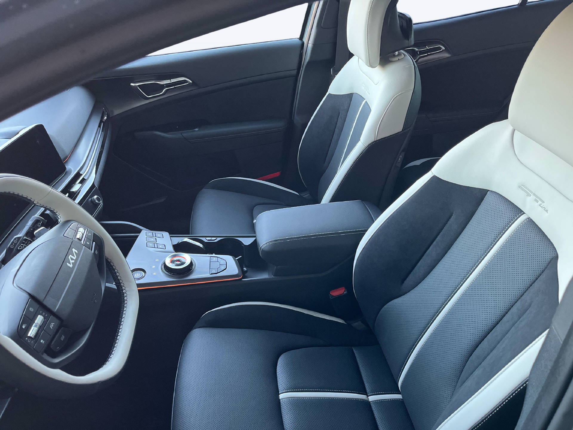 KIA Sportage 1.6 T-GDi Hybrid GT-Line-image-8