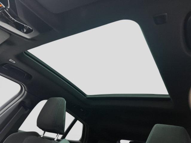 BMW iX2 U10 30 xDrive-image-11