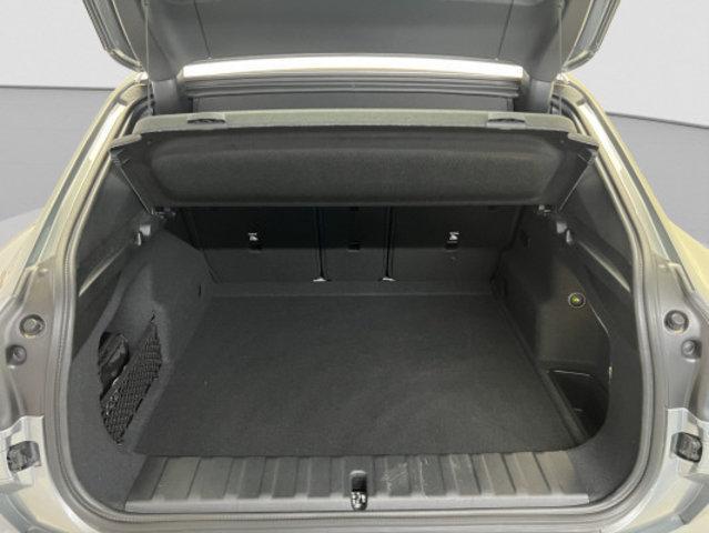 BMW iX2 U10 30 xDrive-image-12
