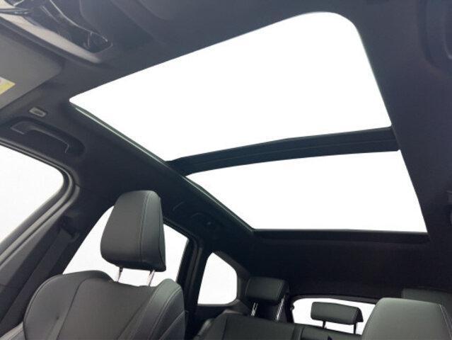 BMW iX1 U11 20 eDrive-image-12