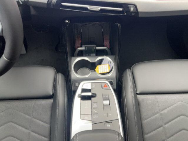 BMW iX1 U11 20 eDrive-image-11