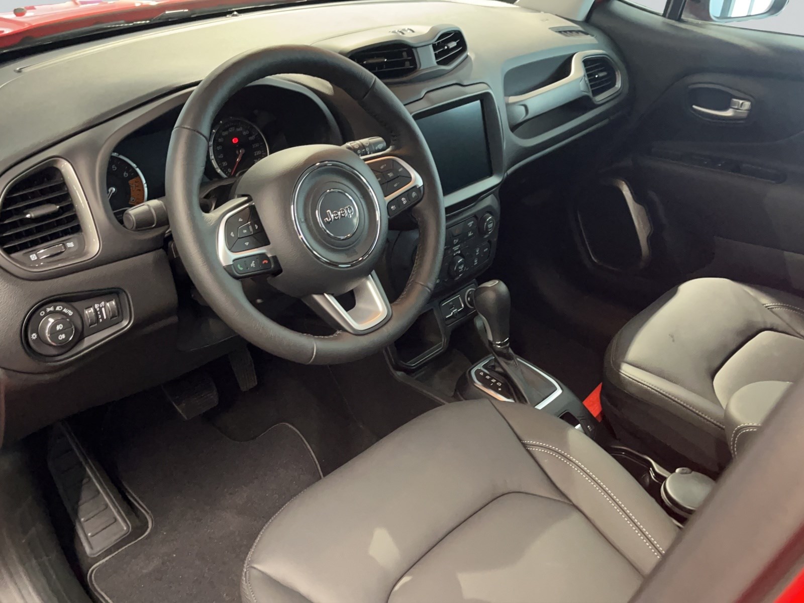 JEEP Renegade 1.5 MHEV Swiss Limited Plus-image-6