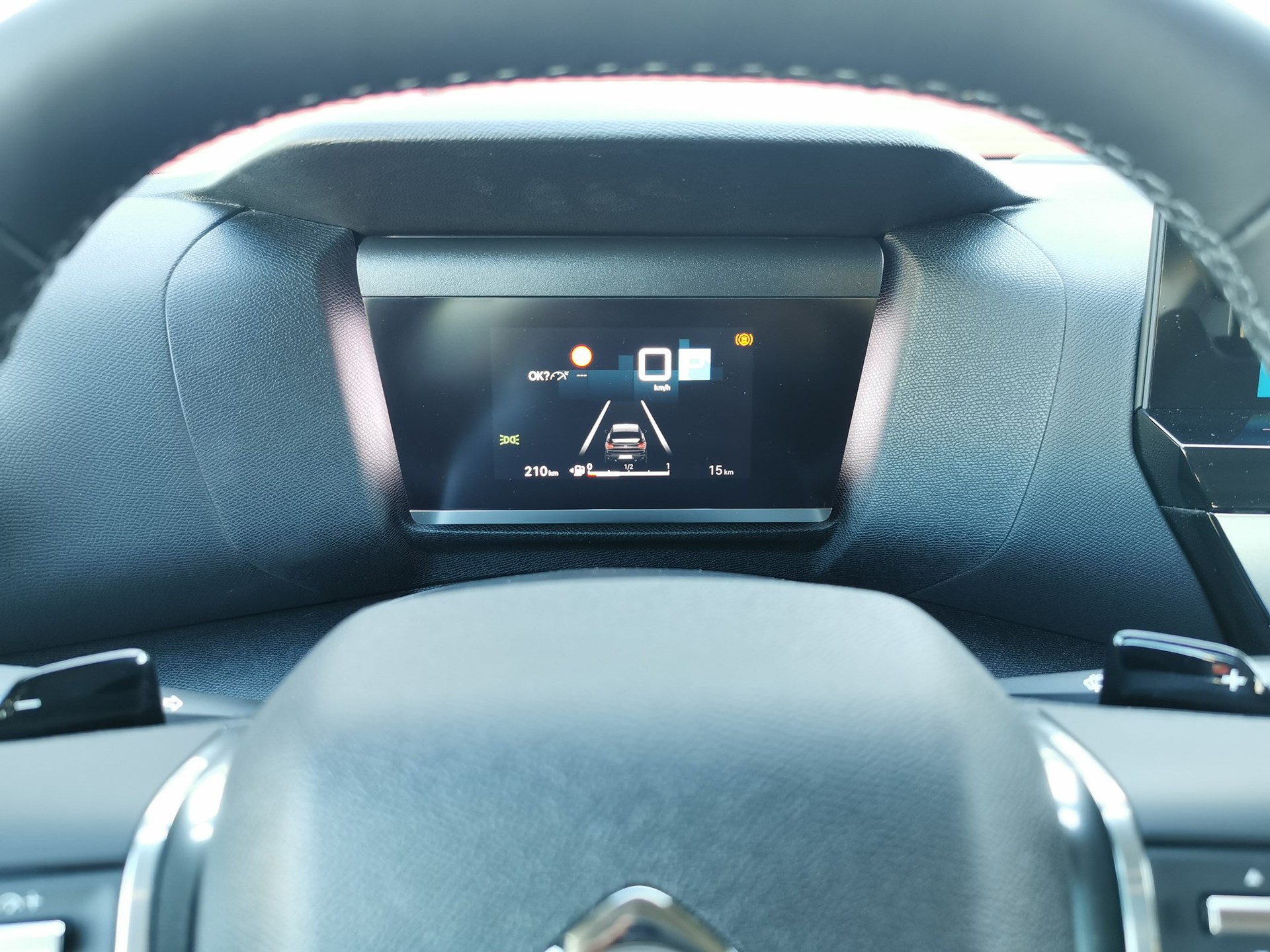 CITROEN C4 X 1.2 Pure Tech Swiss Edition EAT8-image-16