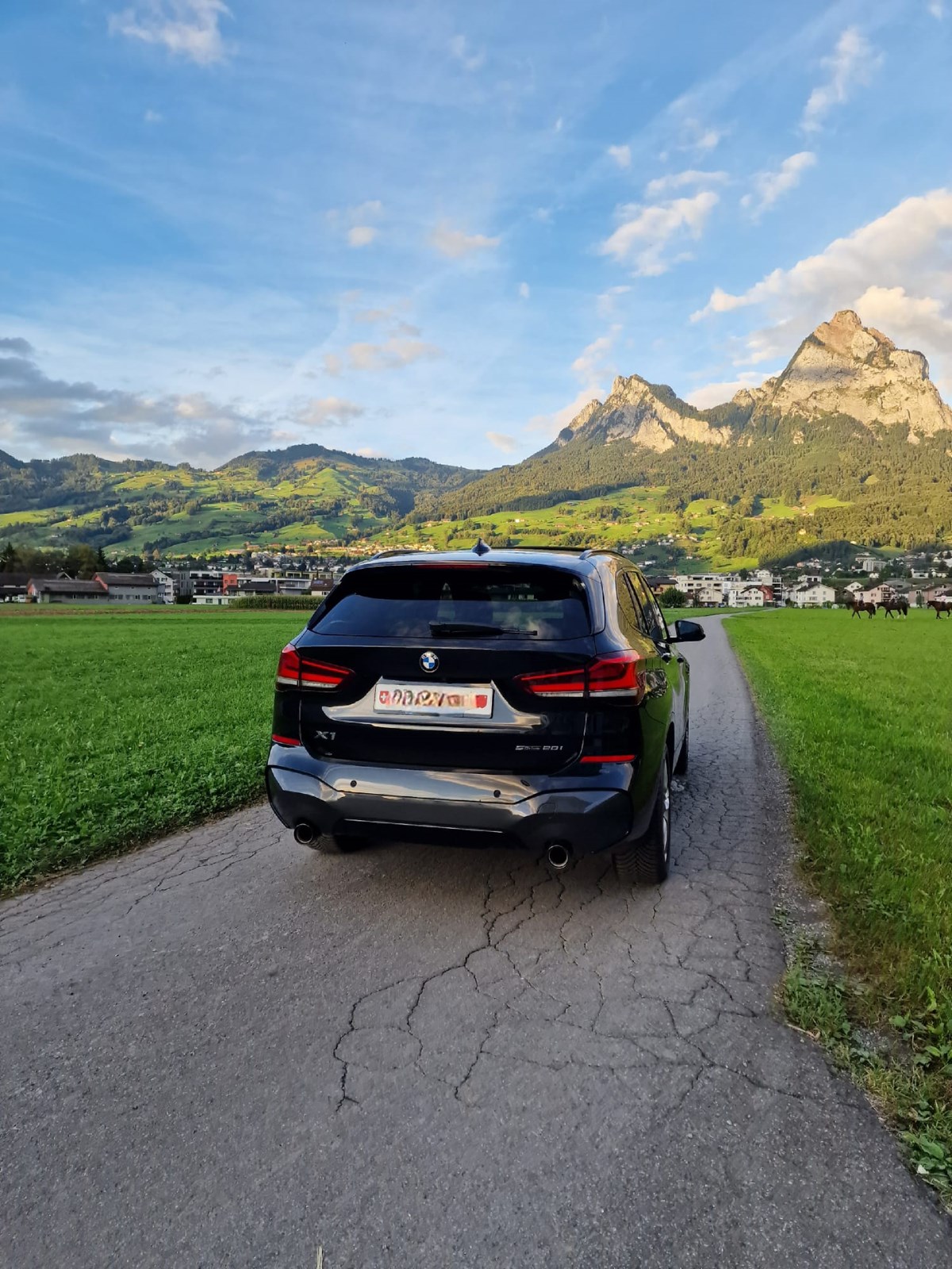 BMW X1 sDrive 20i M Sport Steptronic-image-2