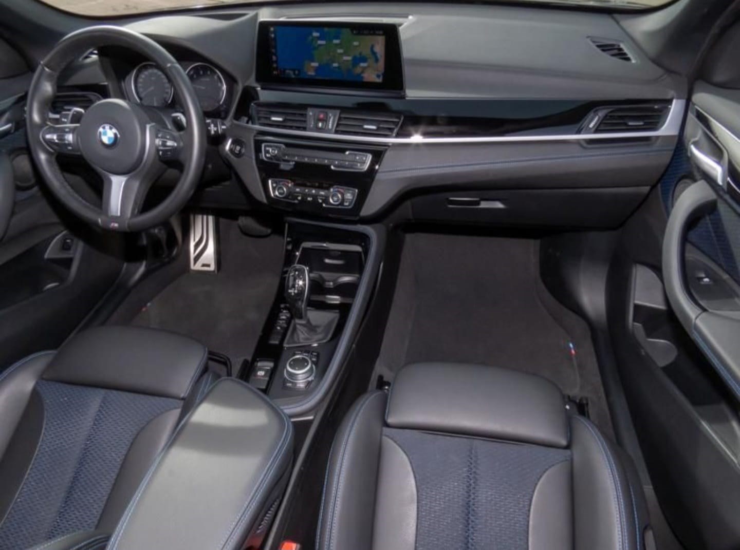 BMW X1 sDrive 20i M Sport Steptronic-image-3
