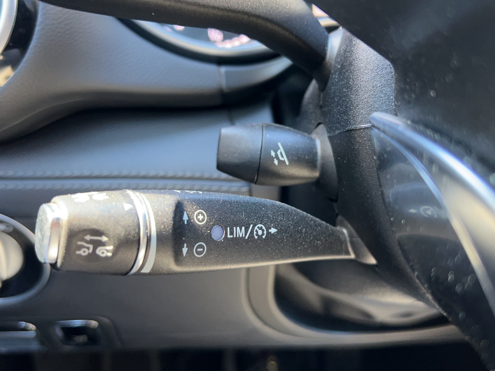 MERCEDES-BENZ AMG GT Speedshift DCT-image-18