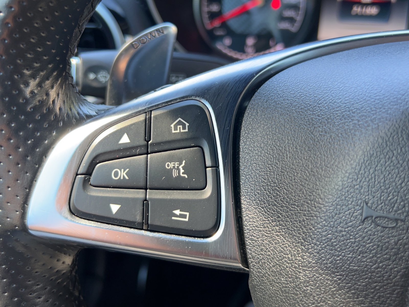 MERCEDES-BENZ AMG GT Speedshift DCT-image-17