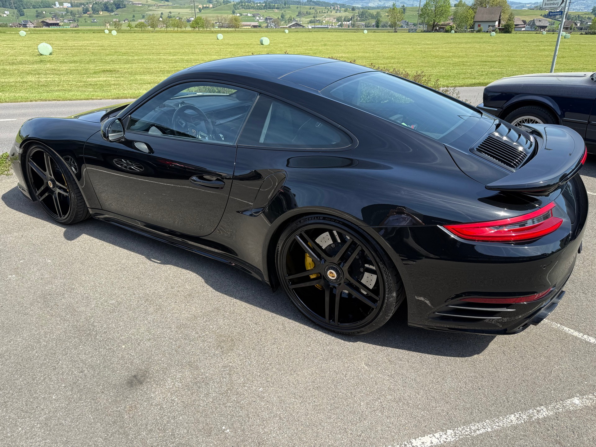 PORSCHE 911 Turbo S PDK-image-5
