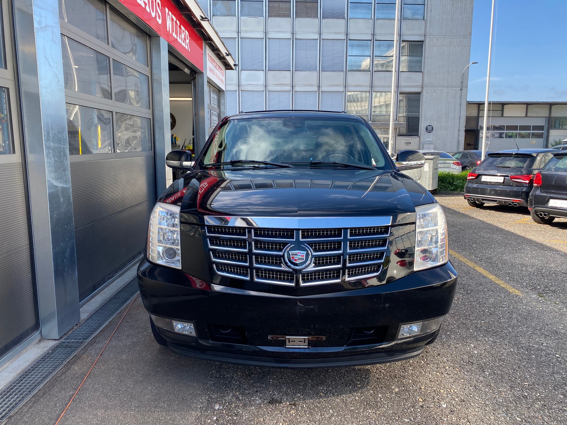 CADILLAC Escalade 6.2 Elegance-image-1