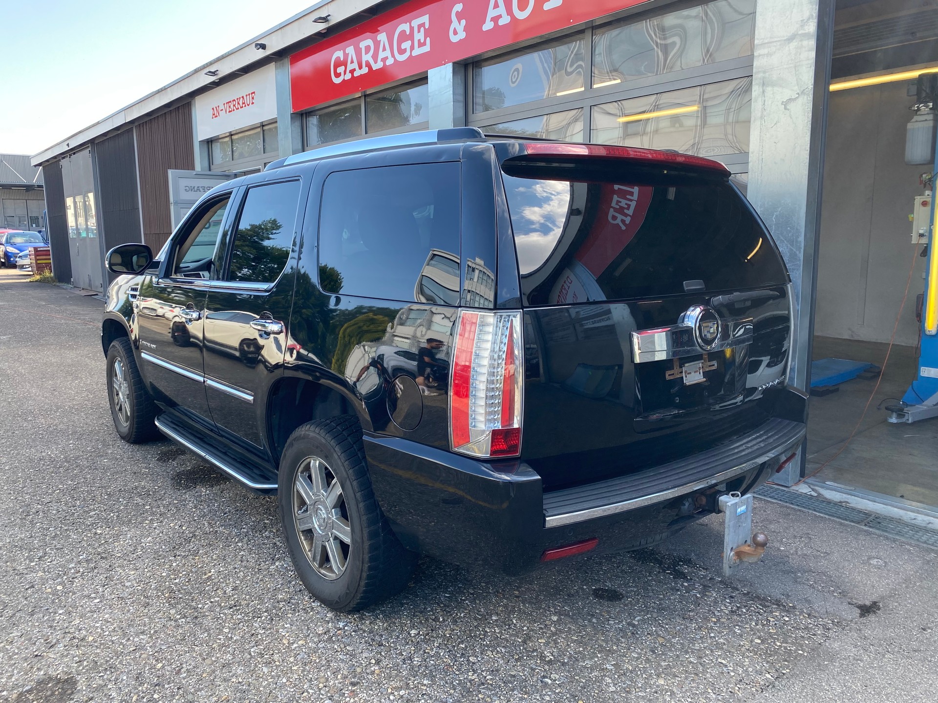 CADILLAC Escalade 6.2 Elegance-image-6