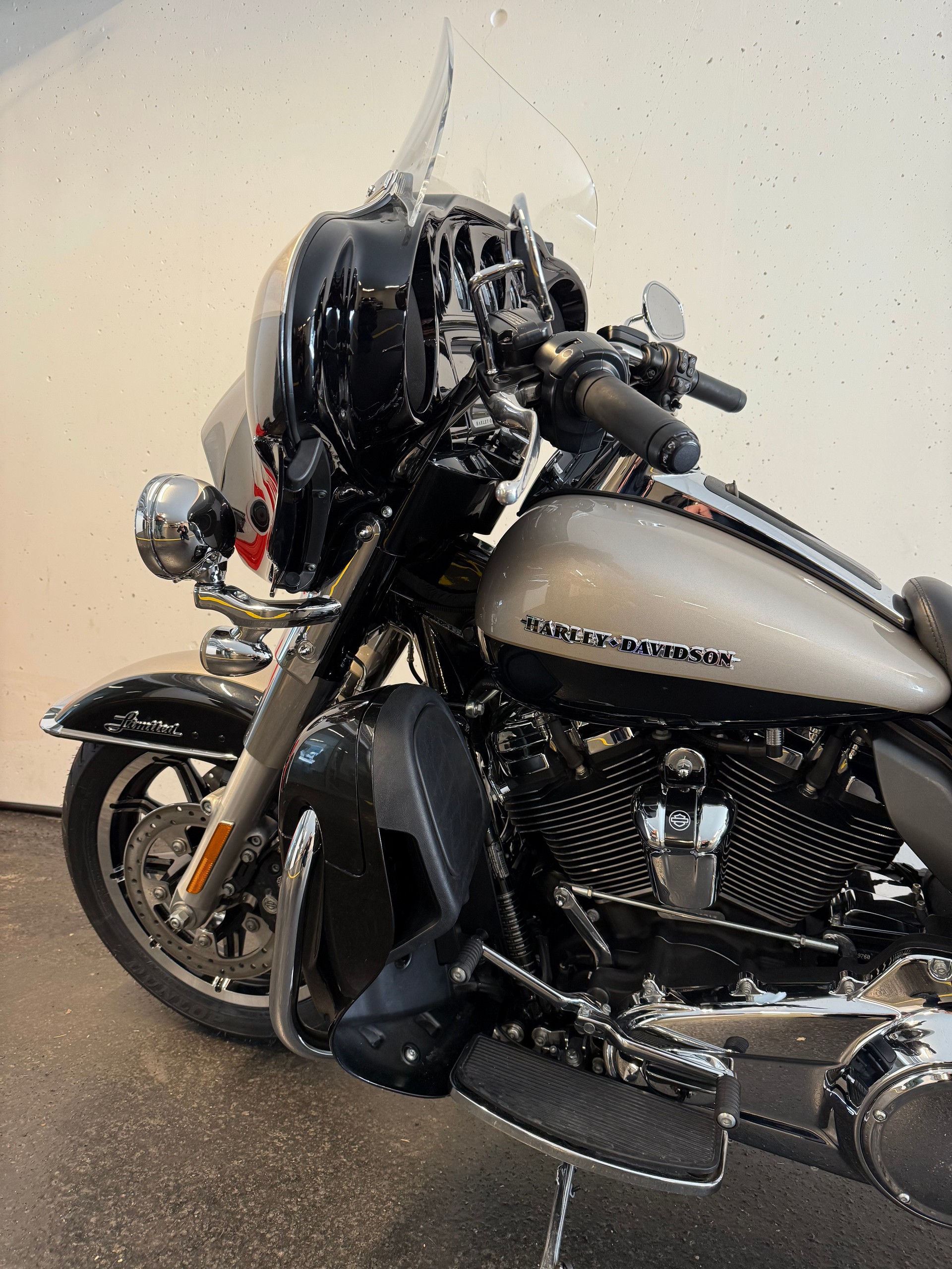 HARLEY-DAVIDSON FLHTK Electra Glide Ultra Limited 107 ABS-image-8