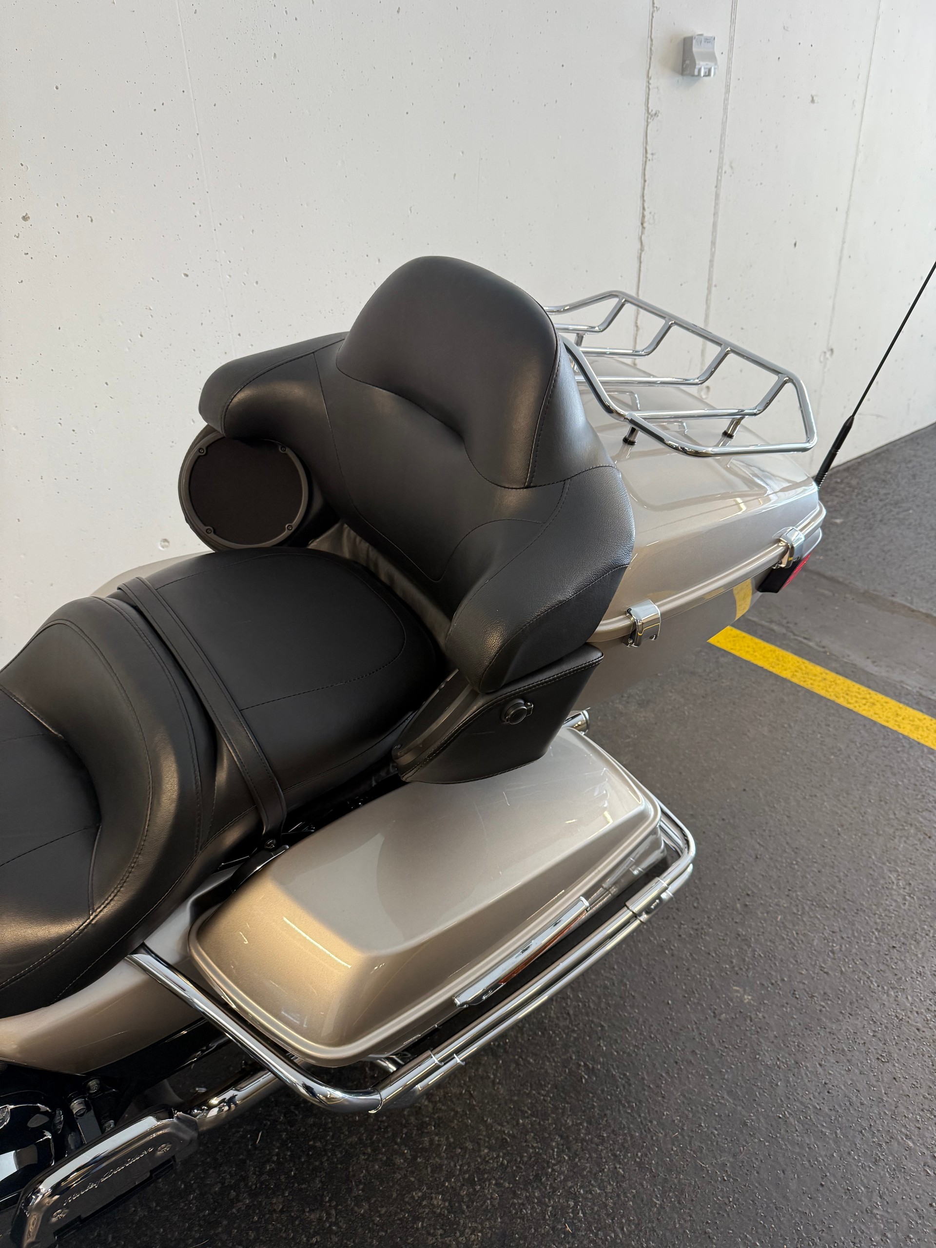 HARLEY-DAVIDSON FLHTK Electra Glide Ultra Limited 107 ABS-image-9