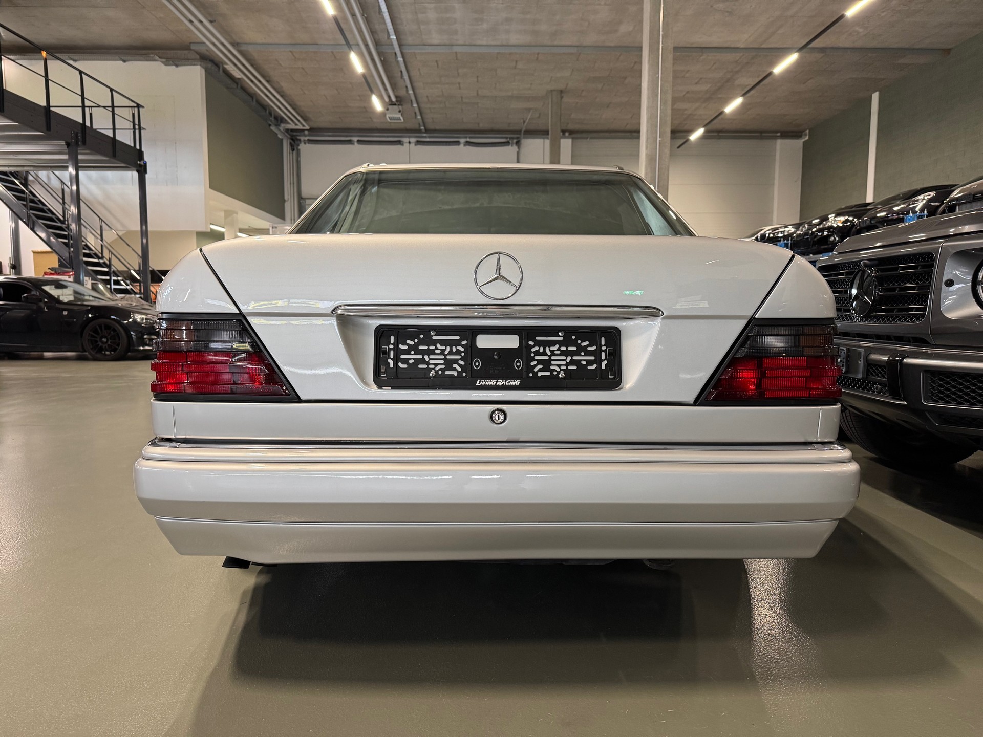 MERCEDES-BENZ 500 E *vétéran*-image-3