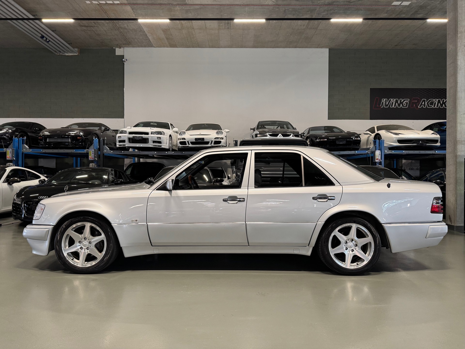 MERCEDES-BENZ 500 E *vétéran*-image-0