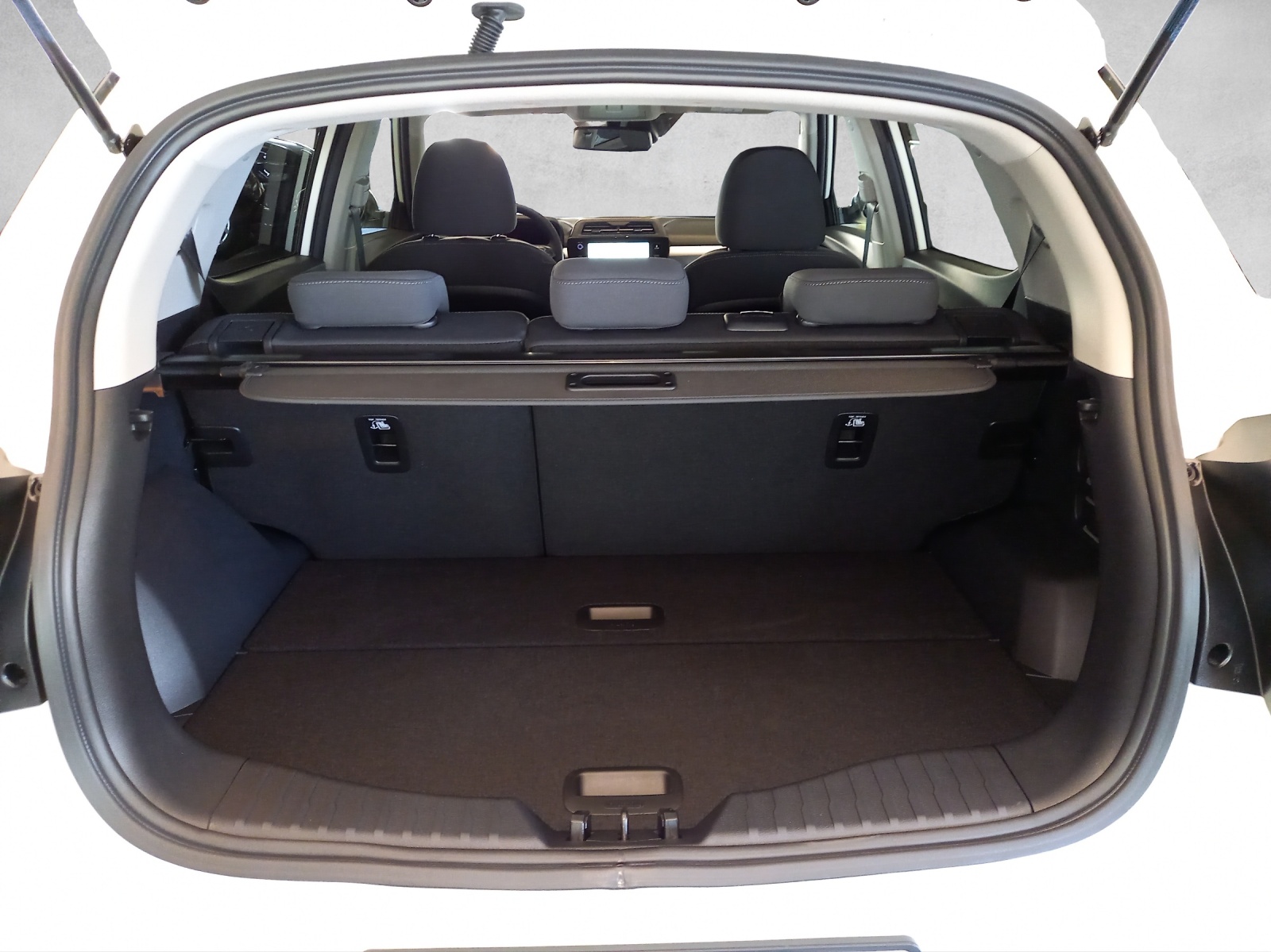 KGM-SsangYong Tivoli 1.5 T-Gdi Bronze 4WD-image-13