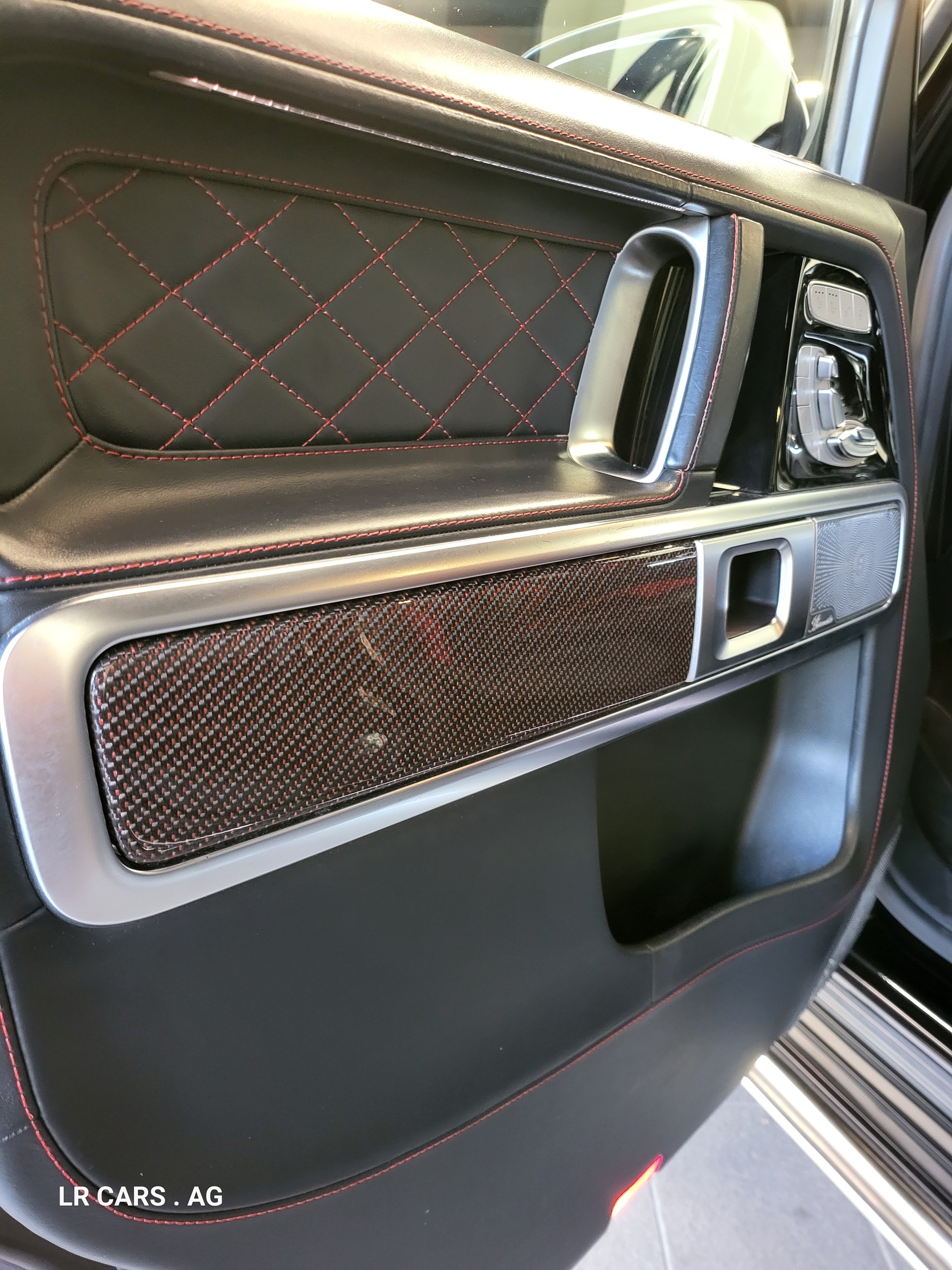 MERCEDES-BENZ BRABUS G900 ROCKET EDITION-image-12