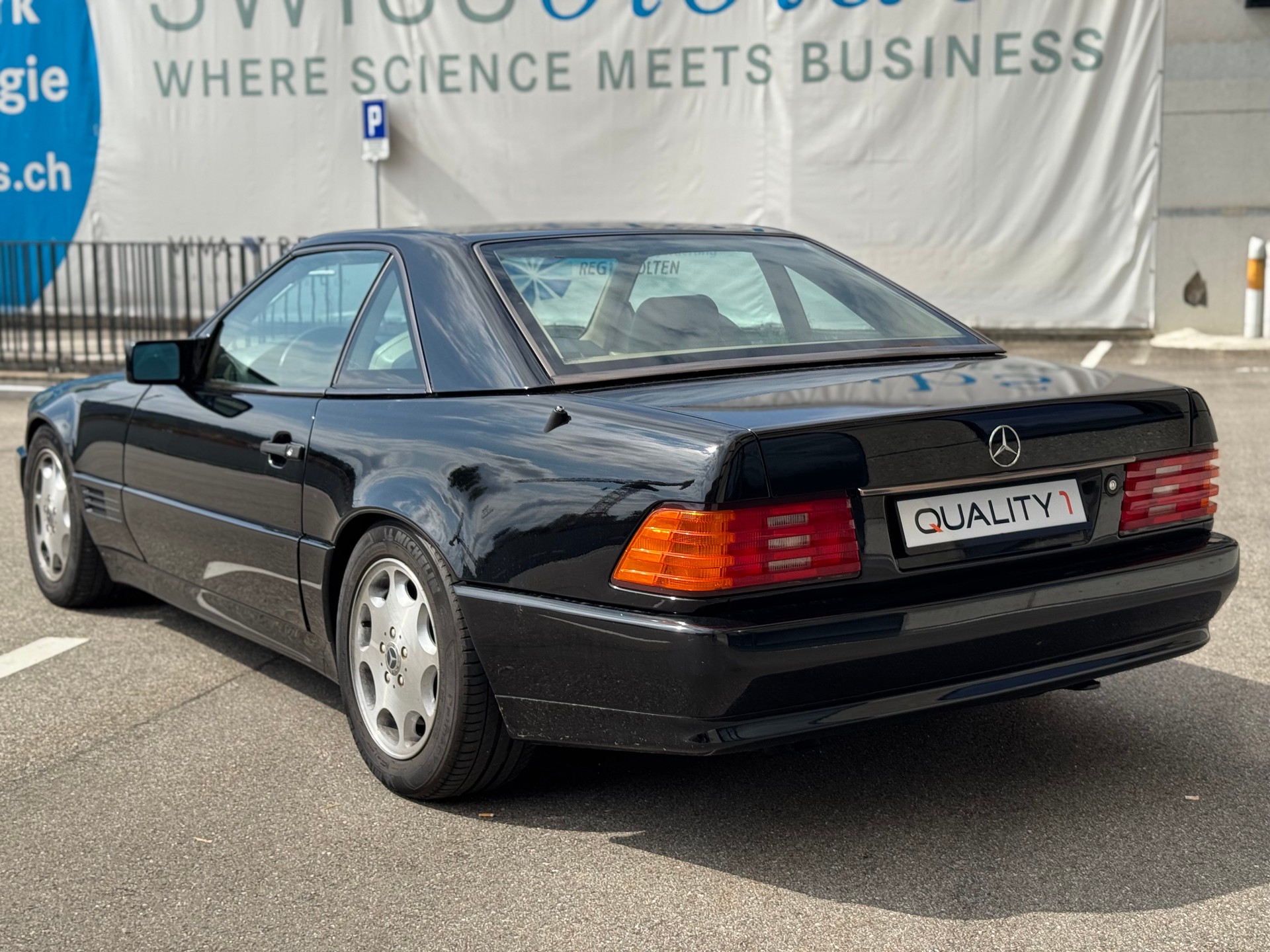MERCEDES-BENZ 300 SL Automatic-showroom-element-2