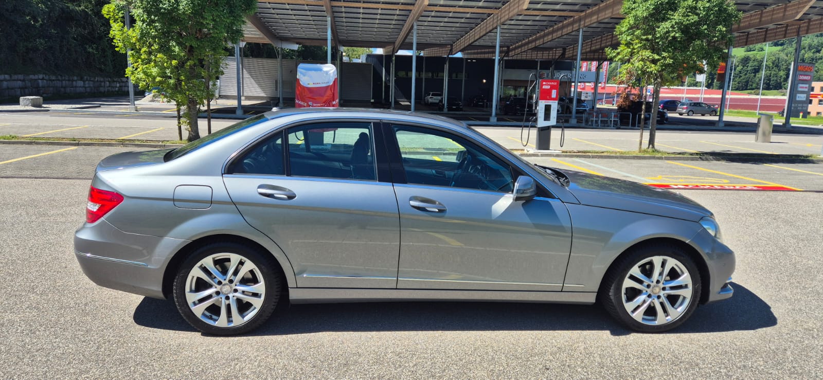 MERCEDES-BENZ C 250 CDI Avantgarde 4Matic 7G-Tronic-image-1