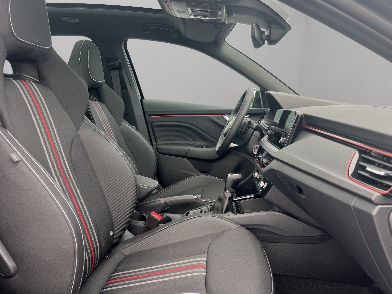 SKODA Scala 1.5 TSI Monte Carlo DSG-image-16